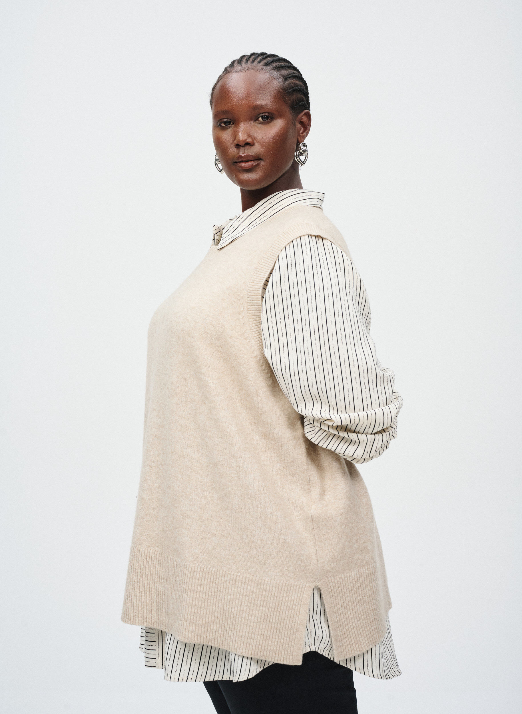ZizziGilet tricot&eacute; avec bords c&ocirc;tel&eacute;s, Beige, Image image number 0