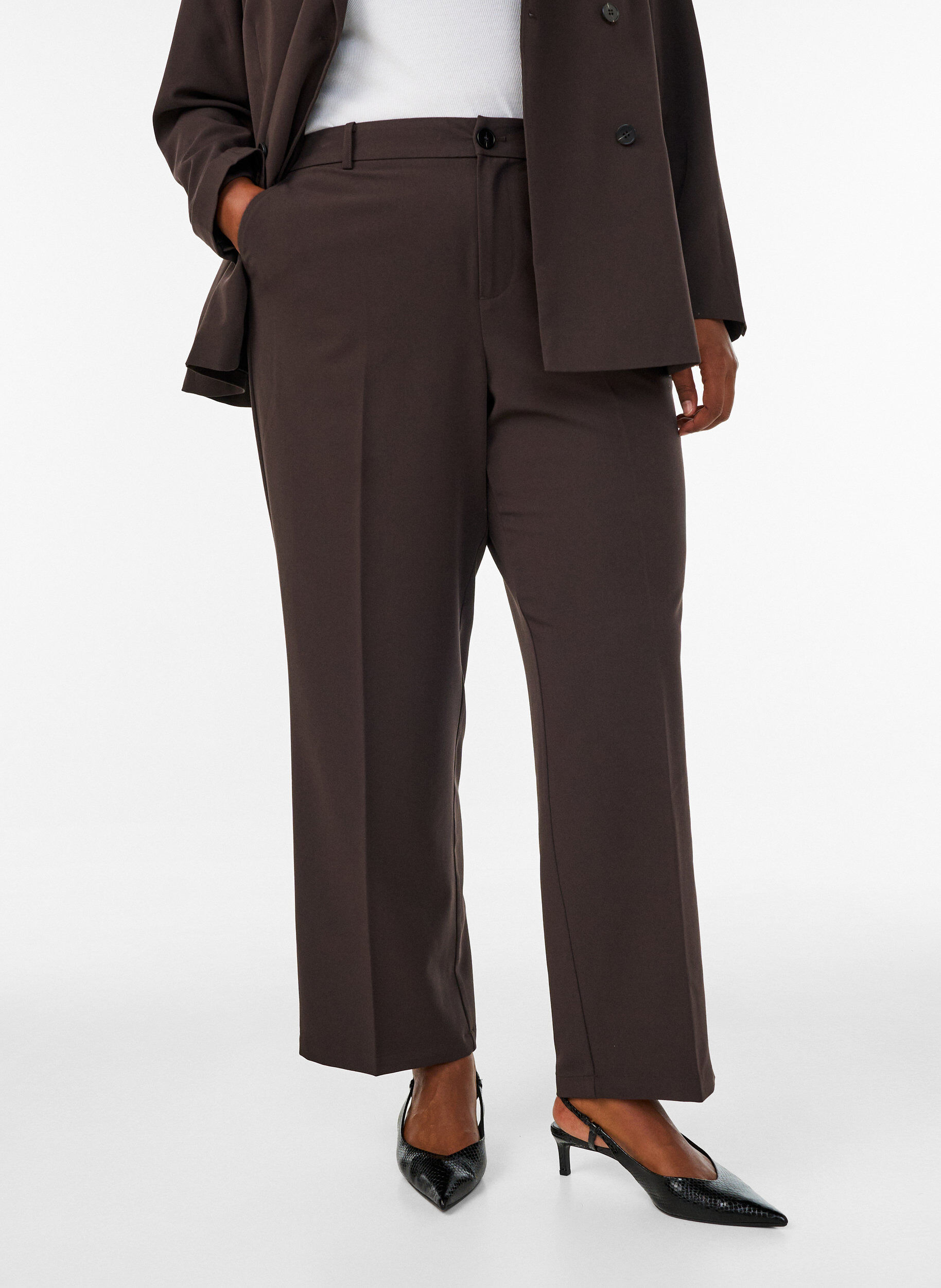 ZizziPantalon de tailleur taille haute avec plis marqu&eacute;s, Marron, Model image number 2