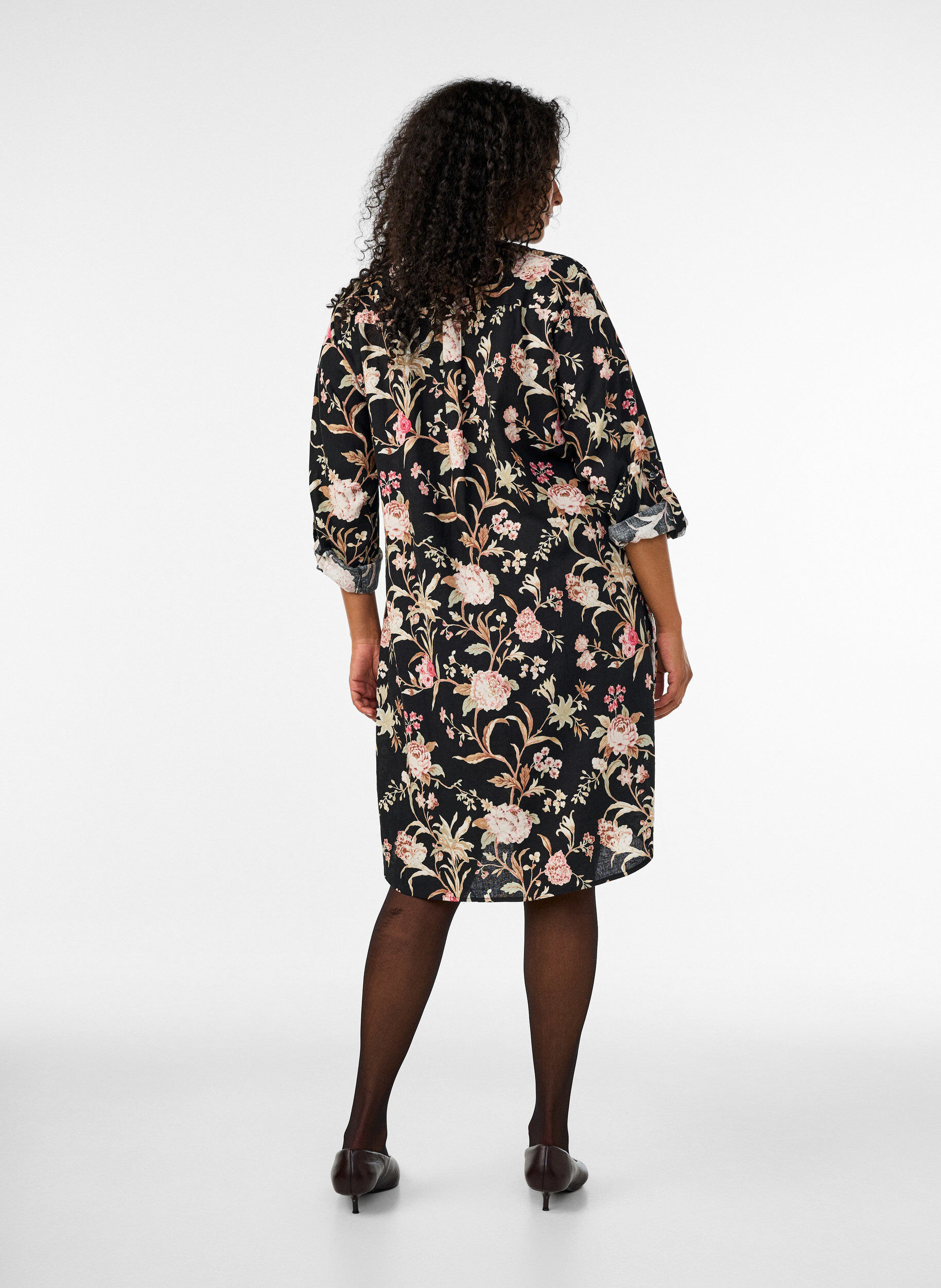 ZizziChemise longue en lin et viscose, Noir, Model image number 2