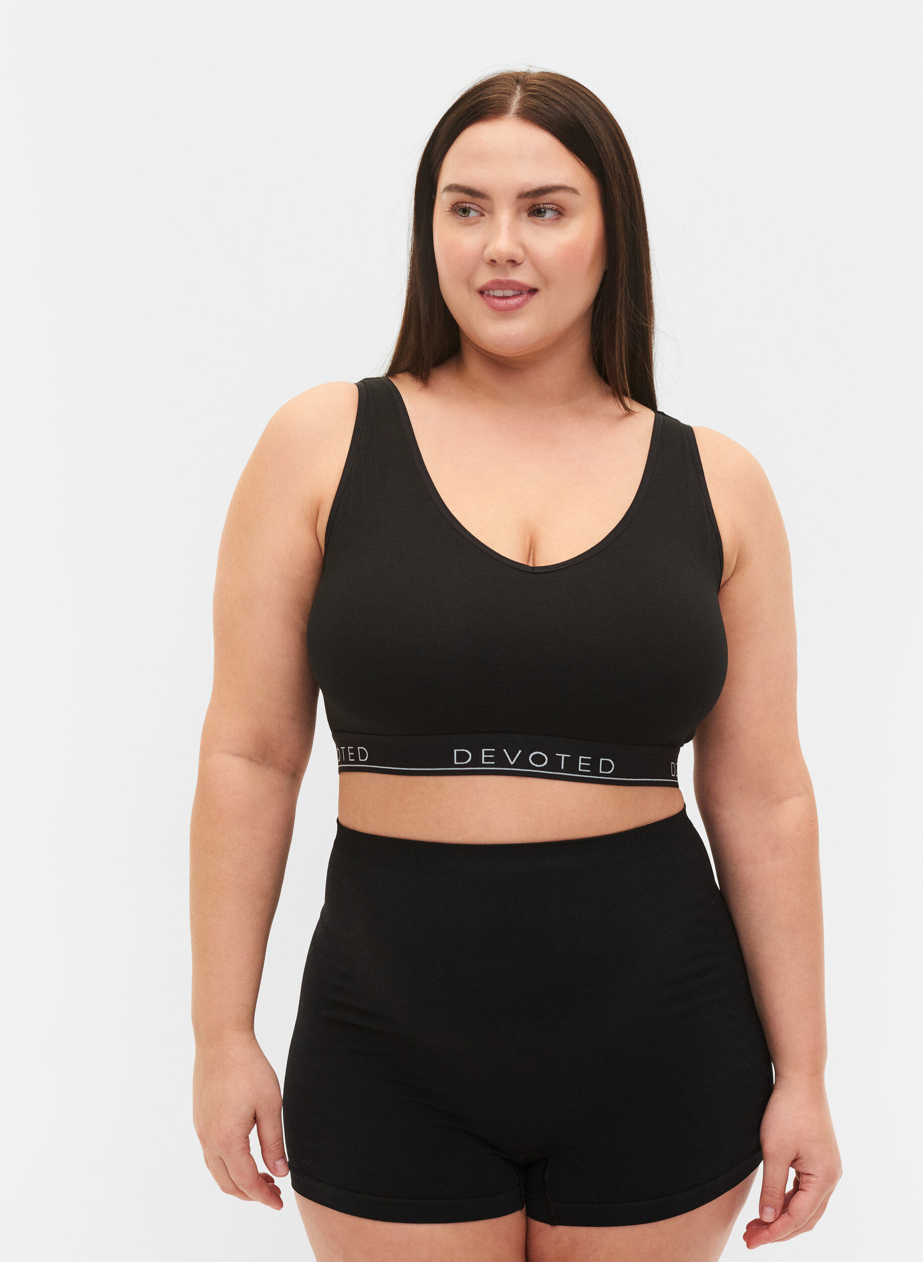 Zizzi Soutien-gorge en coton &agrave; encolure en V et imprim&eacute; de texte, Noir, Model image number 1