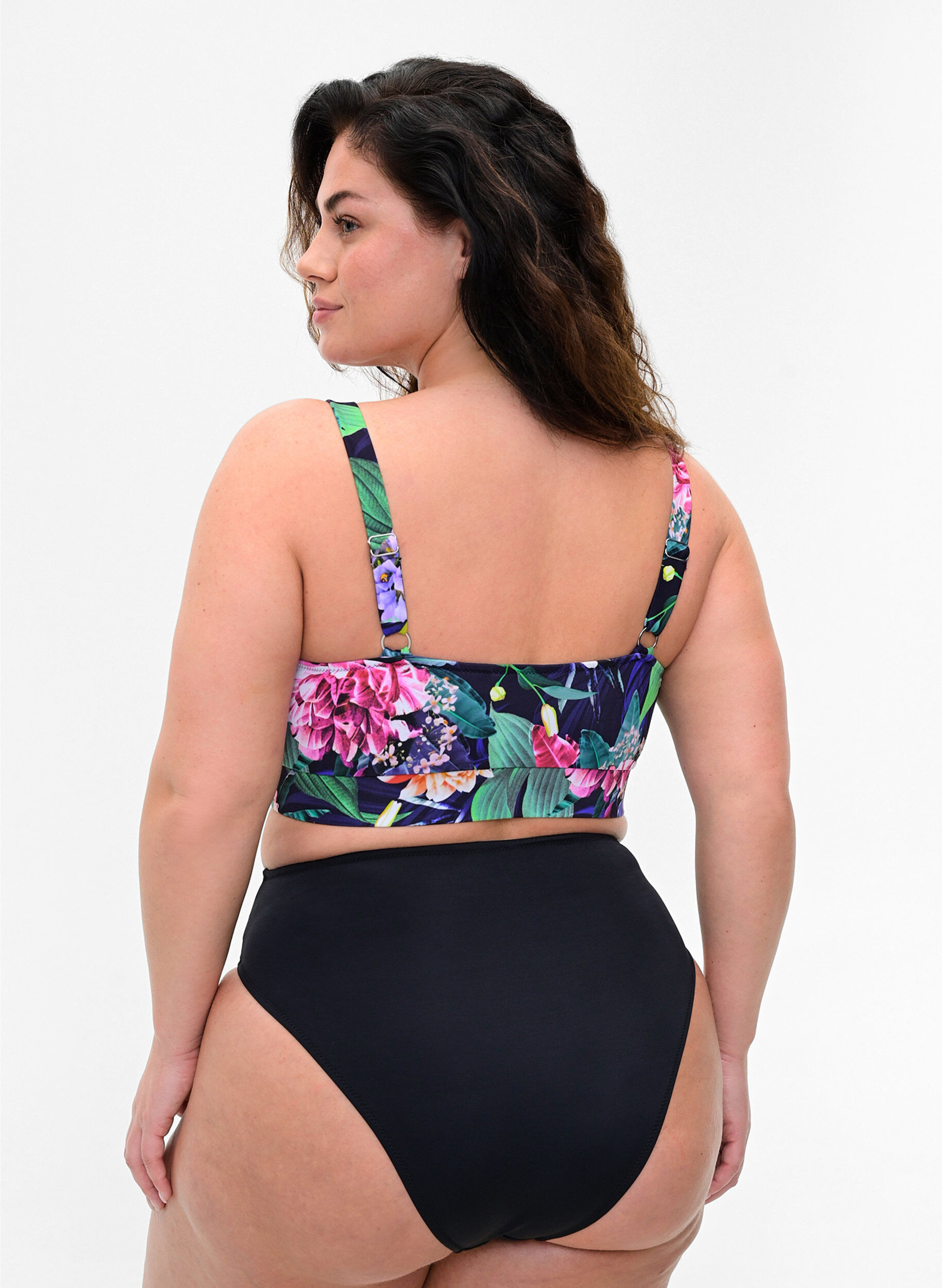 Zizzi Haut de bikini avec bretelles r&eacute;glables, Flower Print, Model image number 1