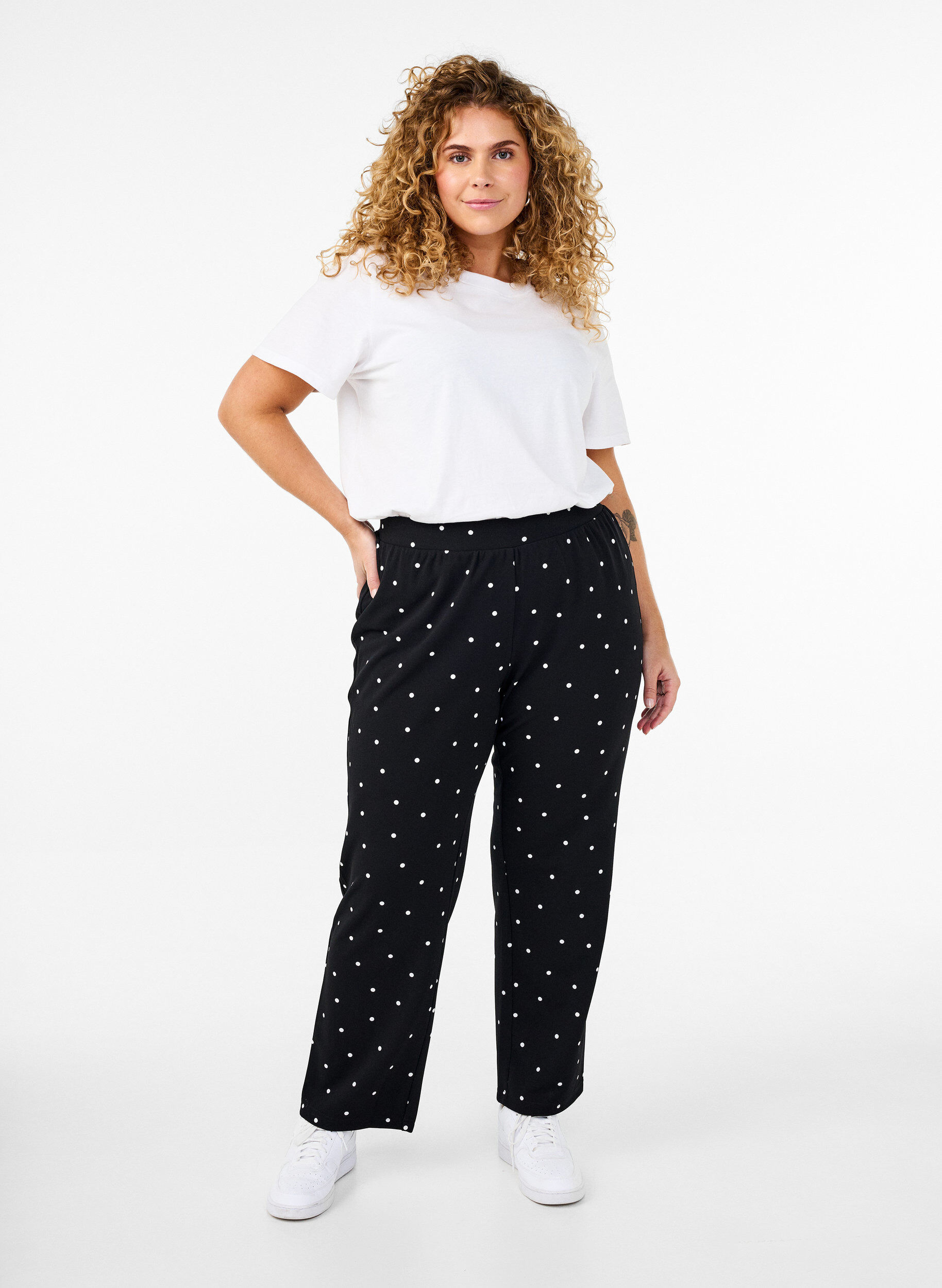 Pantalon &agrave; coupe droite, Noir, Model