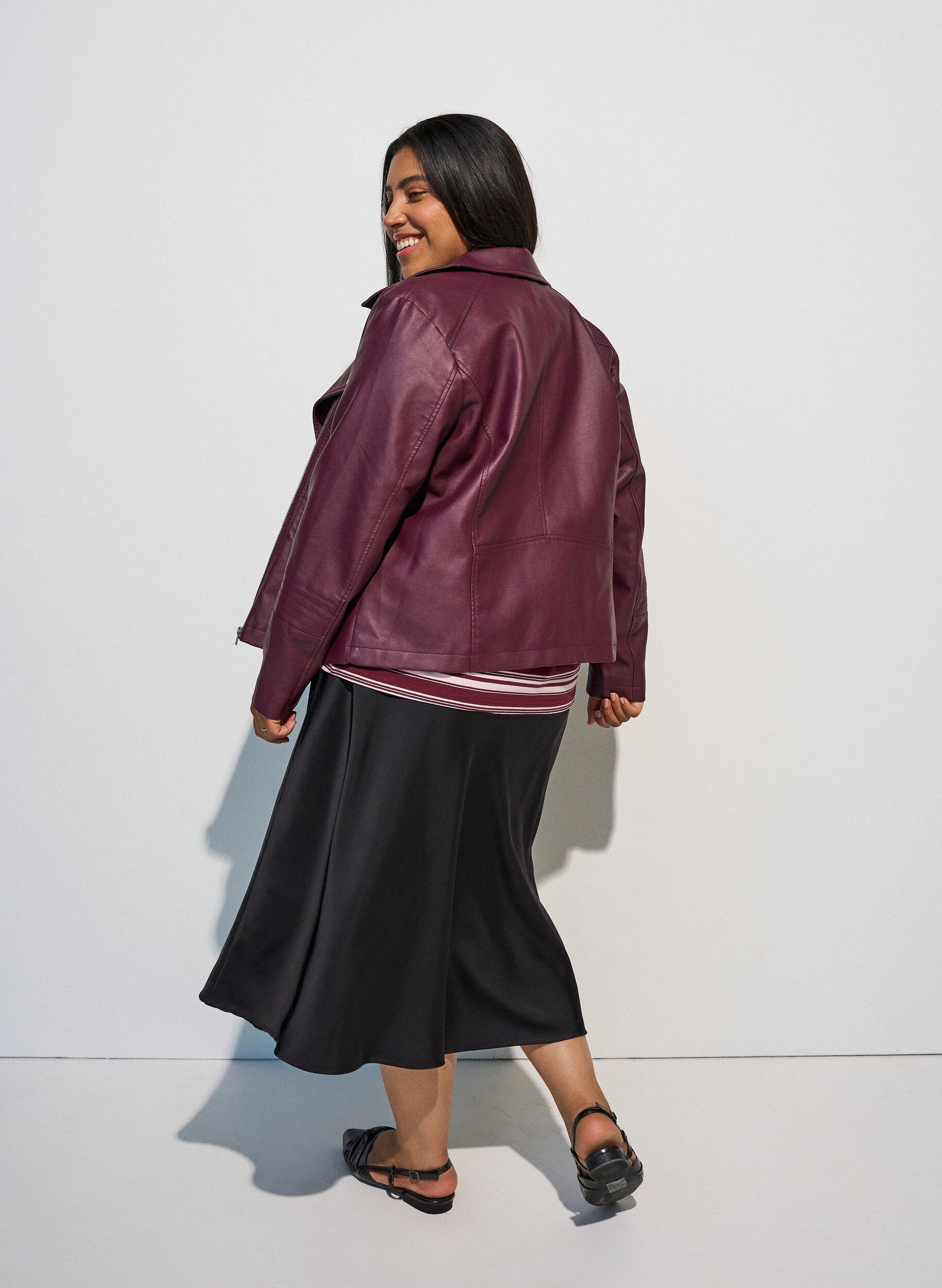 ZizziJupe midi en satin, Noir, Model image number 2