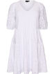 Robe en broderie anglaise avec col en V et manches mi-longues, Blanc, Packshot image number 0