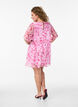 Robe courte effet mousseline &agrave; imprim&eacute; floral et volants &eacute;tag&eacute;s, Rose, Model image number 2