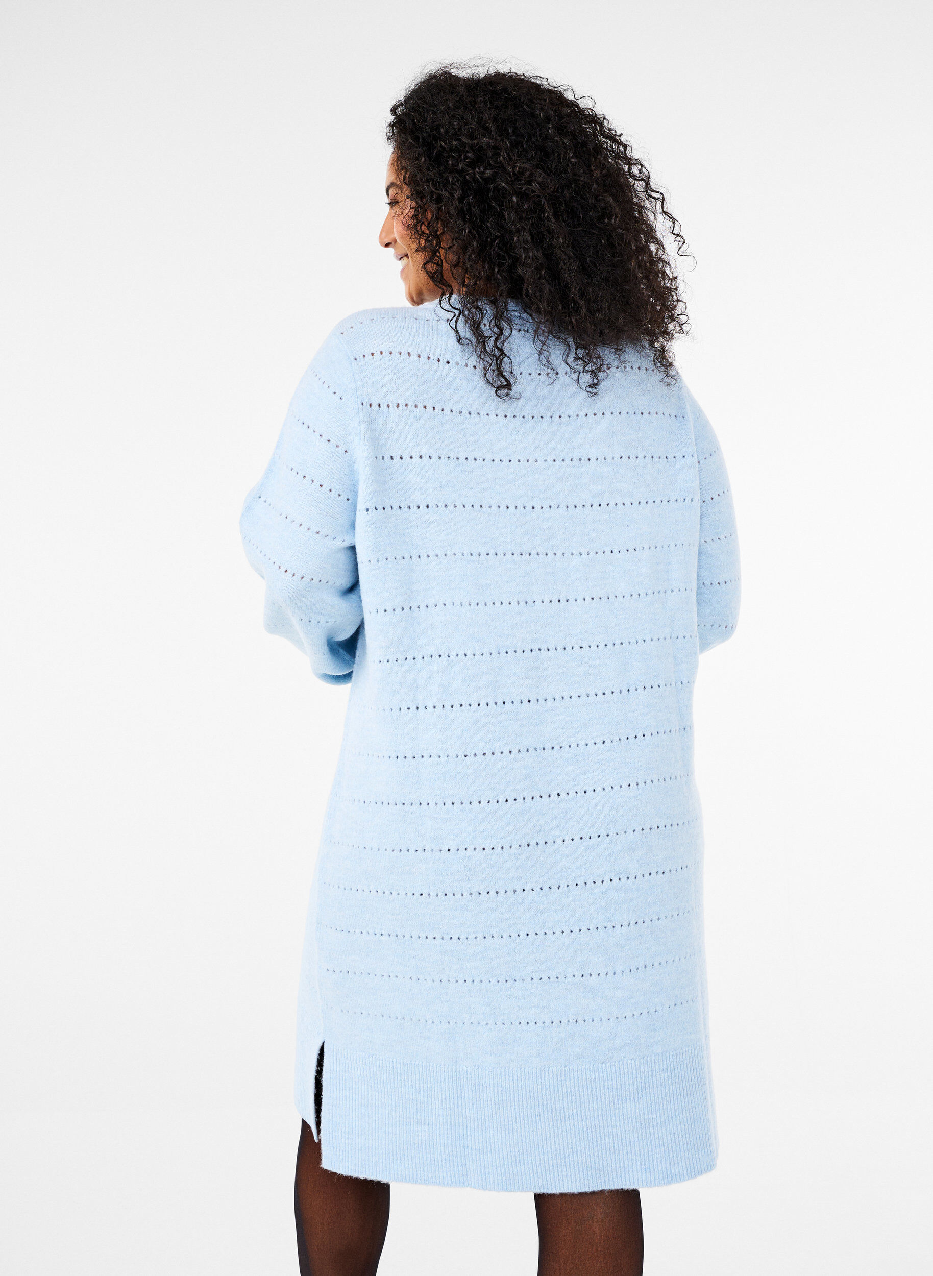 Zizzi Robe en maille &agrave; fentes et motifs en dentelle, Cashmere Blue Mel., Model image number 1