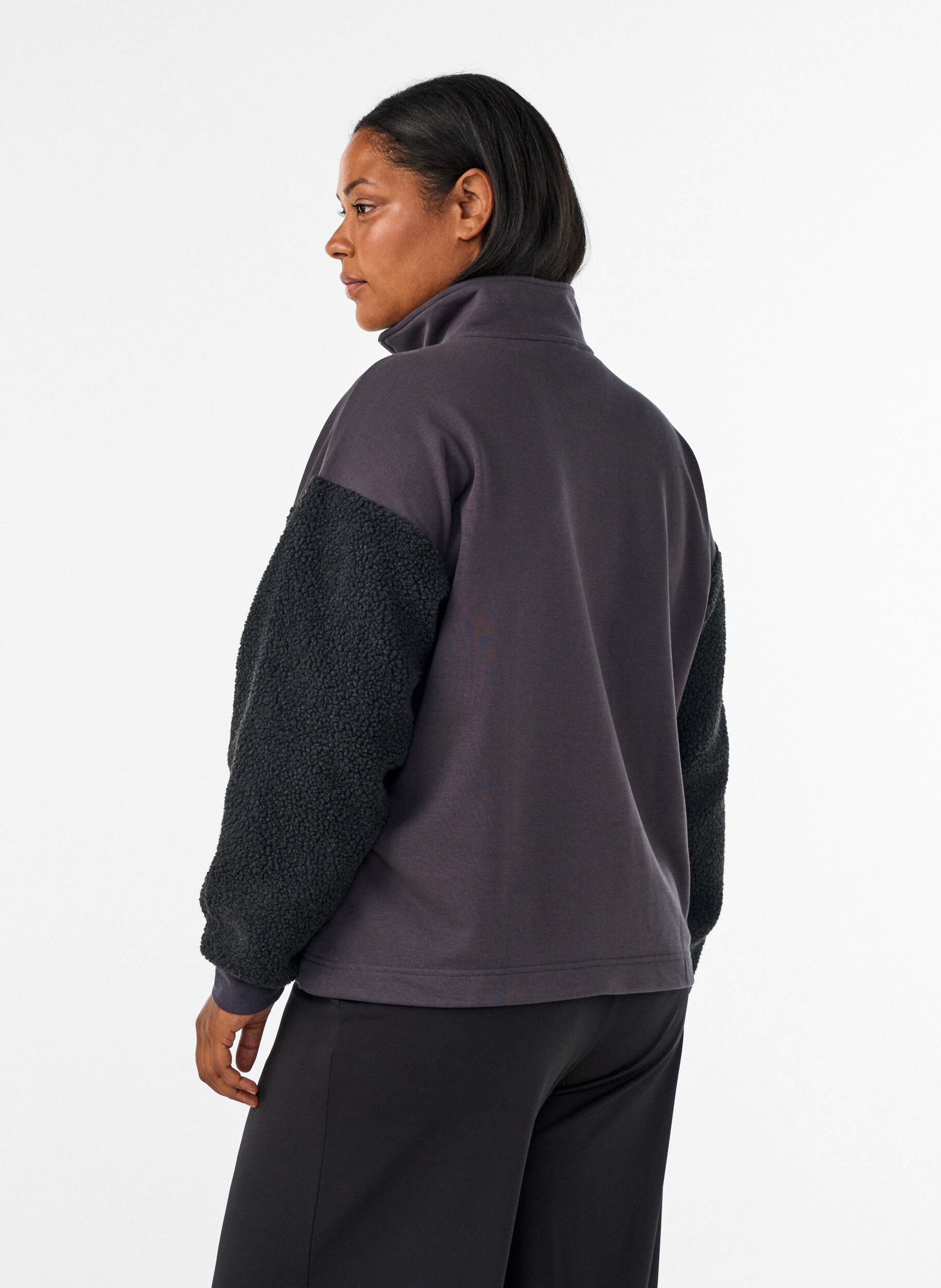 ZizziSweatshirt avec manches en mati&egrave;re teddy et col montant, Gris anthracite, Model image number 2