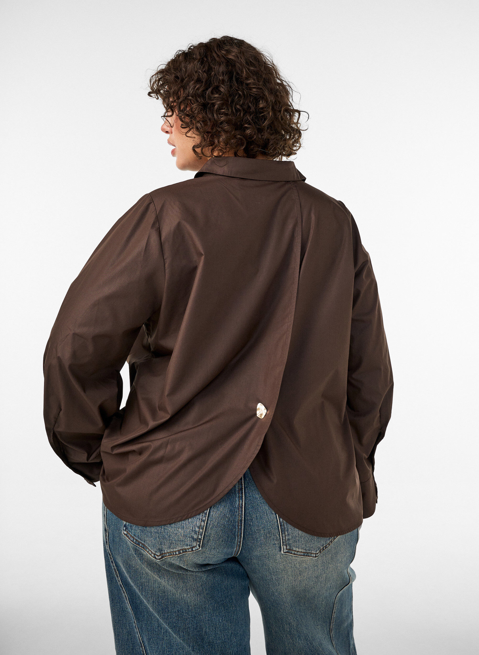 ZizziChemise avec d&eacute;tail d&eacute;coratif au dos, Marron, Model image number 2