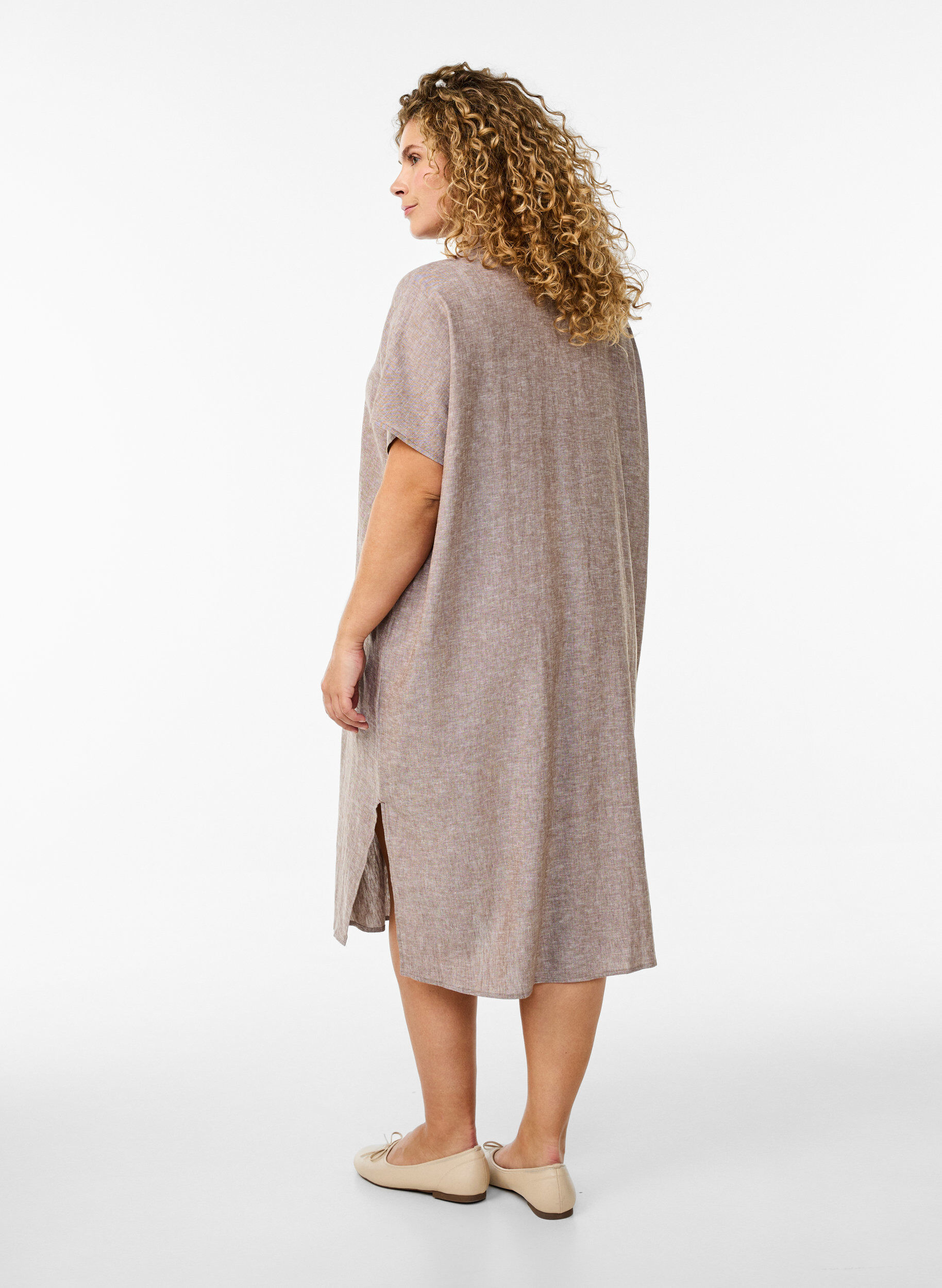 Zizzi Chemise longue en viscose et en lin, Marron, Model image number 1