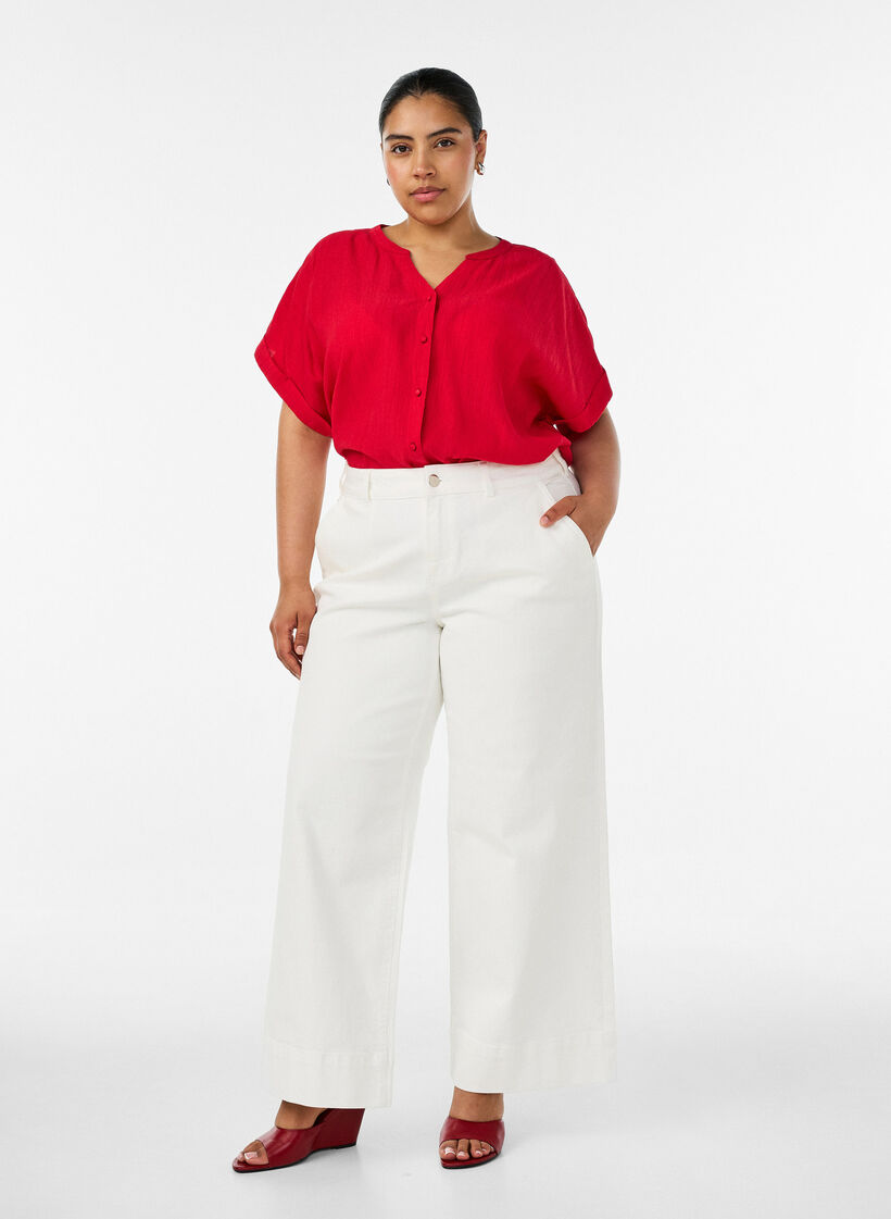 Blouse textur&eacute;e en viscose avec boutons, Rouge, Model image number 1