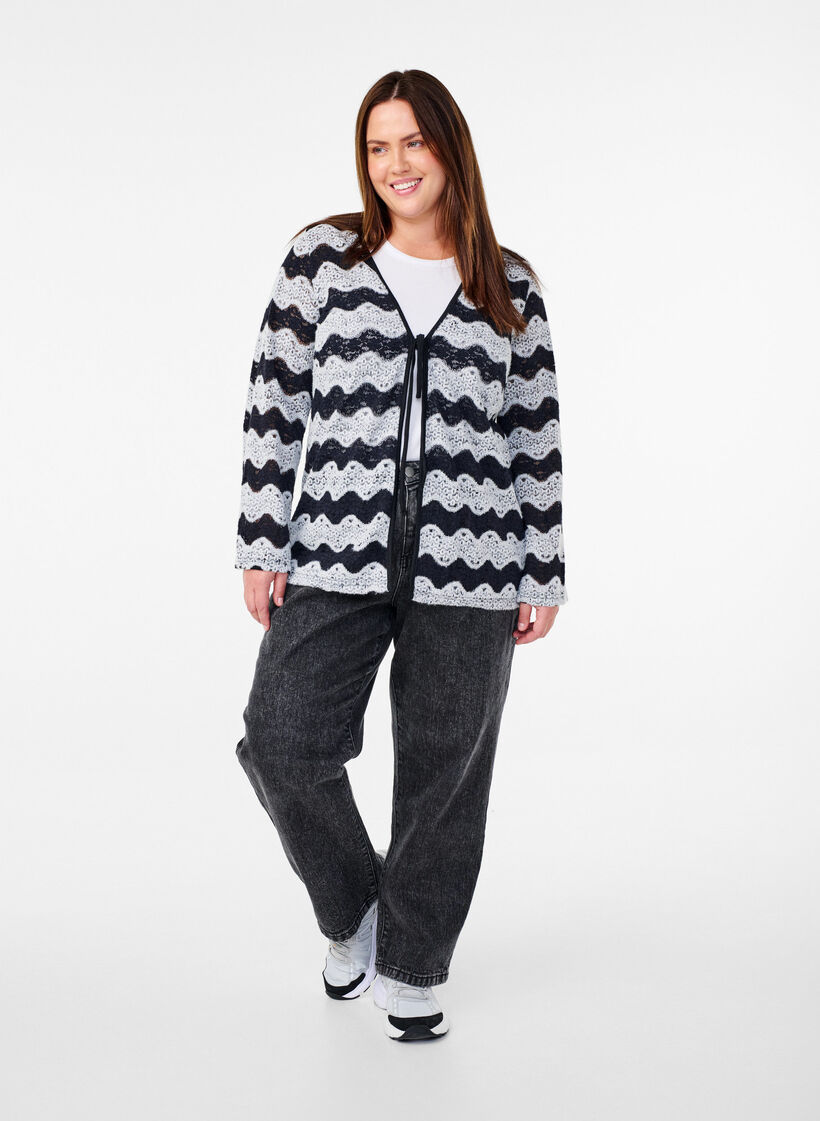 Cardigan tricoté avec motif de vagues, Black Stripe, Model image number 2