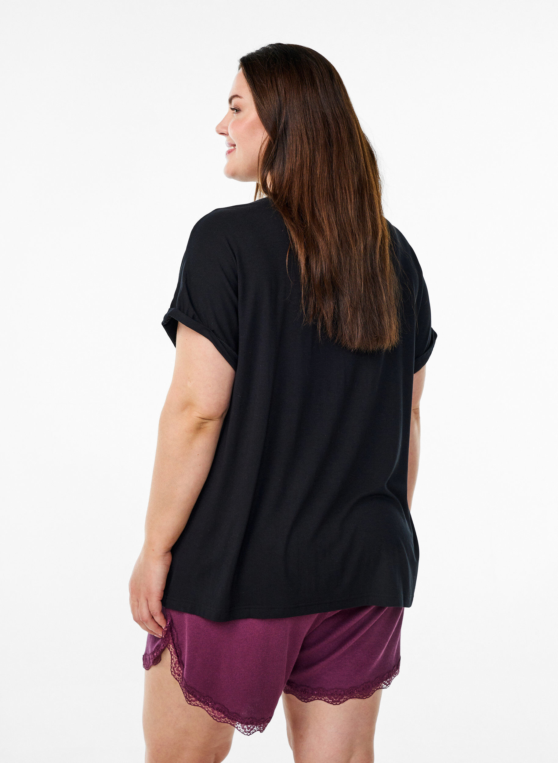 Zizzi T-shirt de nuit ample en viscose, Noir, Model image number 2