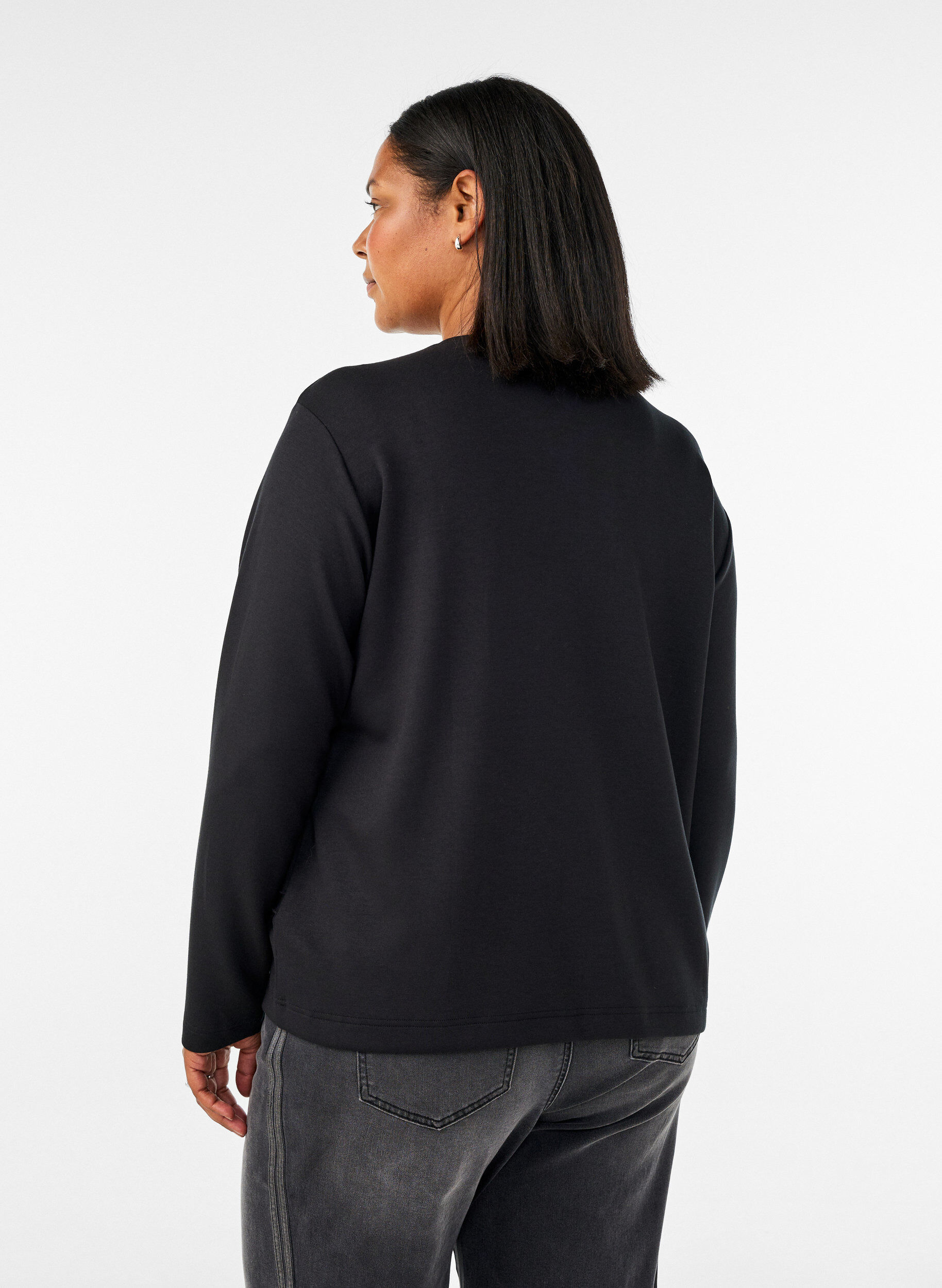 ZizziBlouse en jersey avec un volant en diagonale, Noir, Model image number 2
