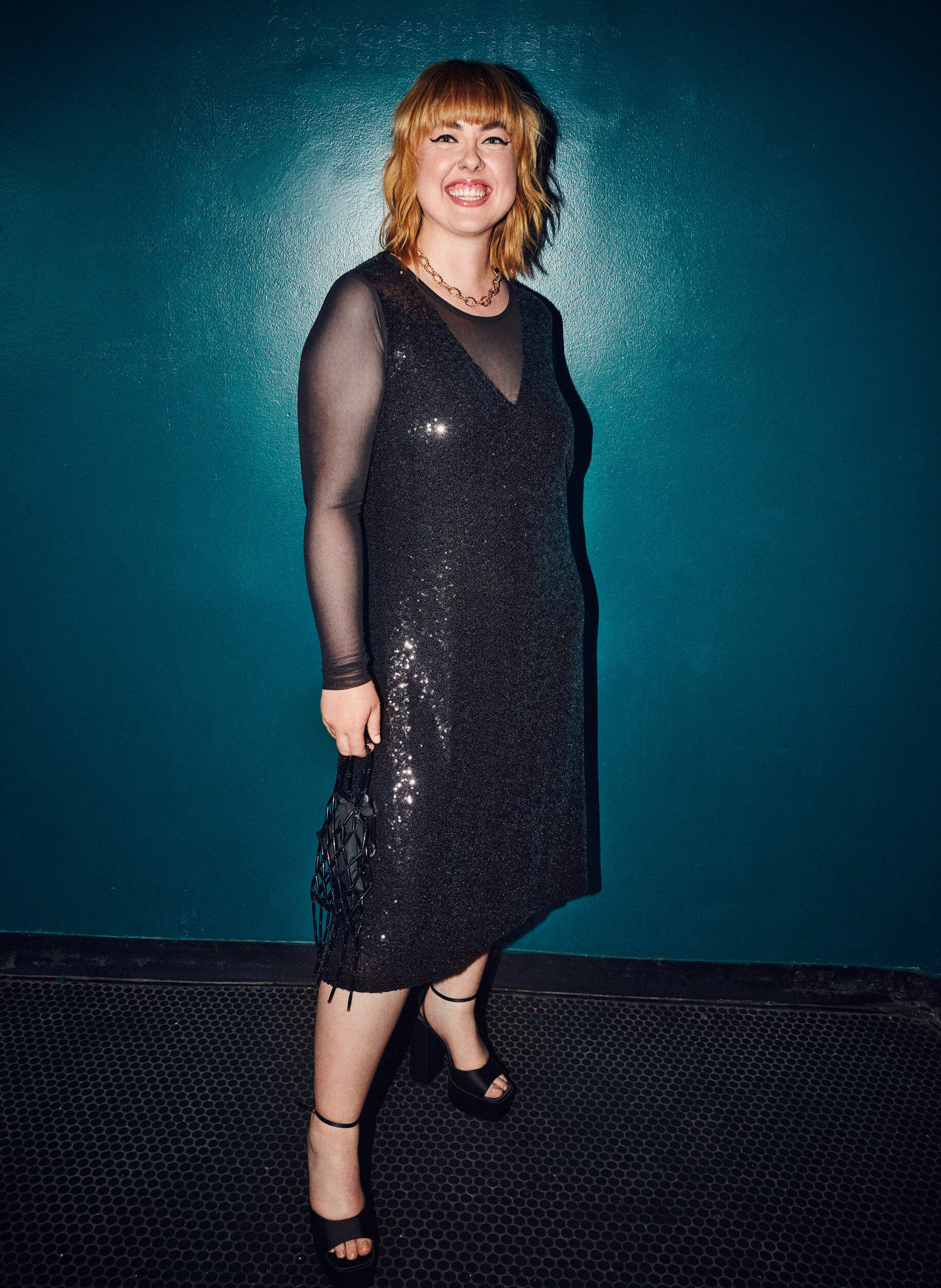 Zizzi Robe &agrave; paillettes &agrave; manches longues, Black, Image image number 0