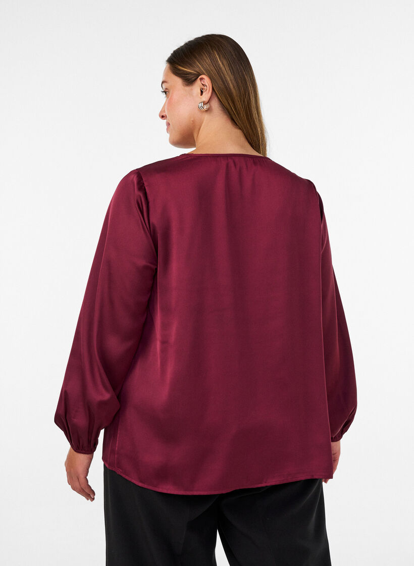 Blouse en satin avec appliqu&eacute; en dentelle et perles, Bordeaux, Model image number 2