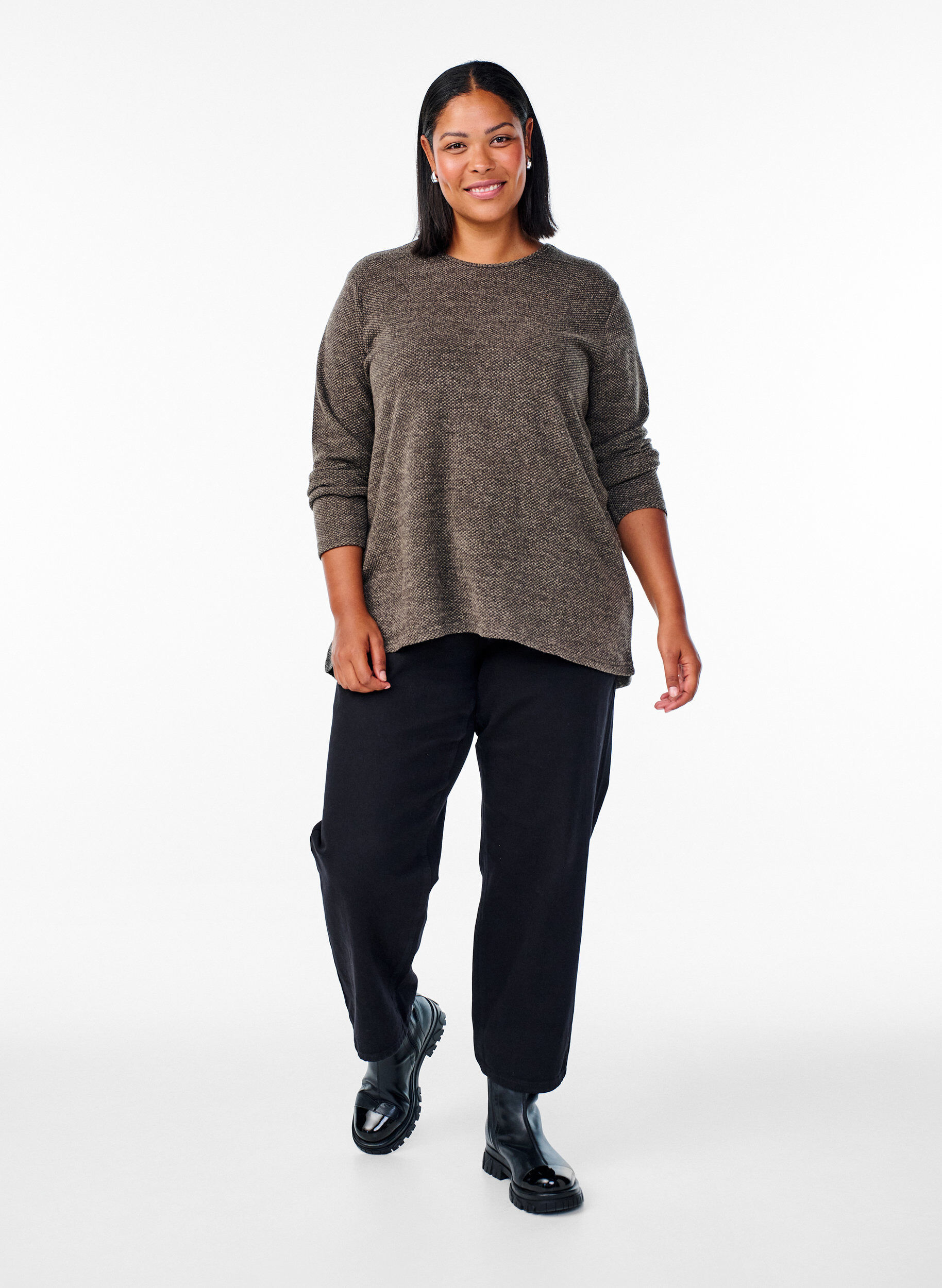 Zizzi Blouse &agrave; manches longues avec texture, Marron, Model image number 1