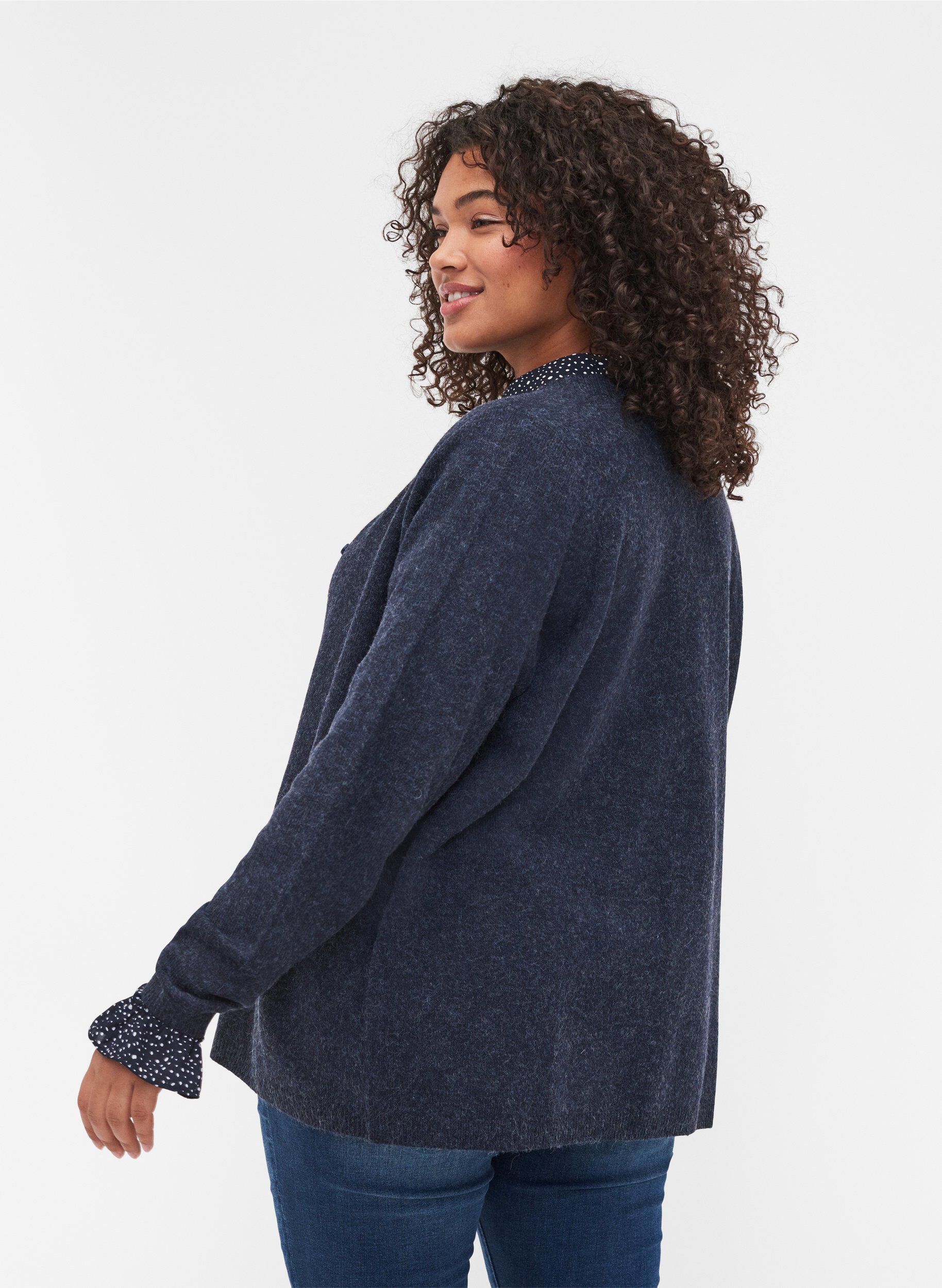 Zizzi Cardigan court en tricot m&eacute;lang&eacute;e avec fermeture boutonn&eacute;e, Night Sky Mel., Model image number 1