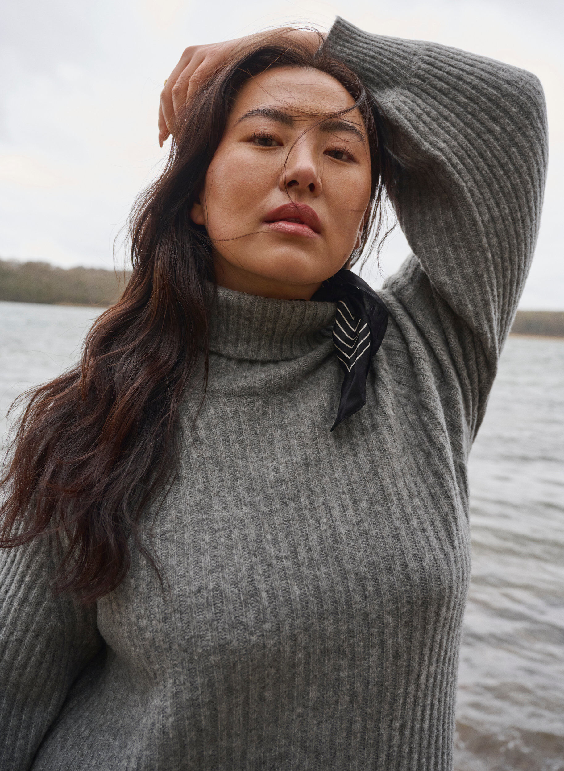 Zizzi Longue robe en maille avec col roul&eacute;, Medium Grey Mel., Image image number 1