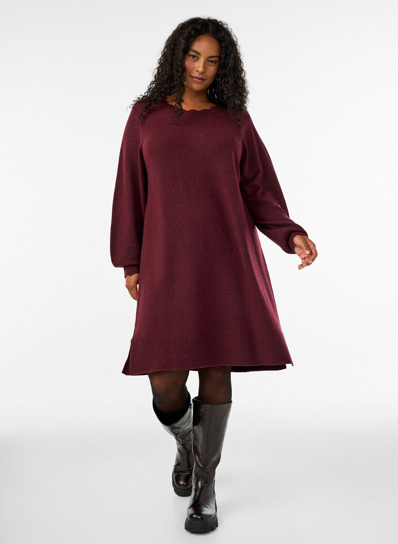 Robe courte en maille avec ourlet ondul&eacute; et fentes, Bordeaux, Model image number 1