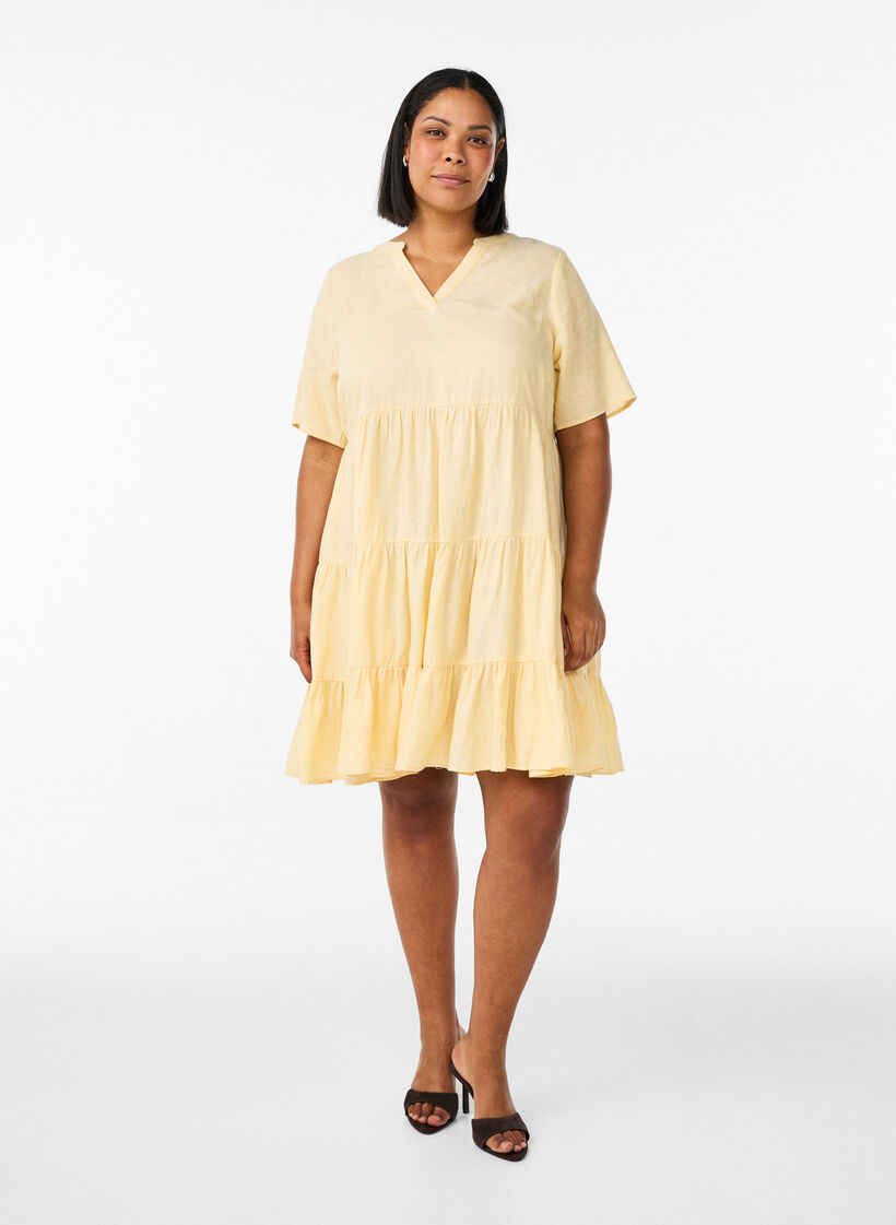 Robe A-line longueur genou en lin et viscose, Jaune clair, Model image number 1