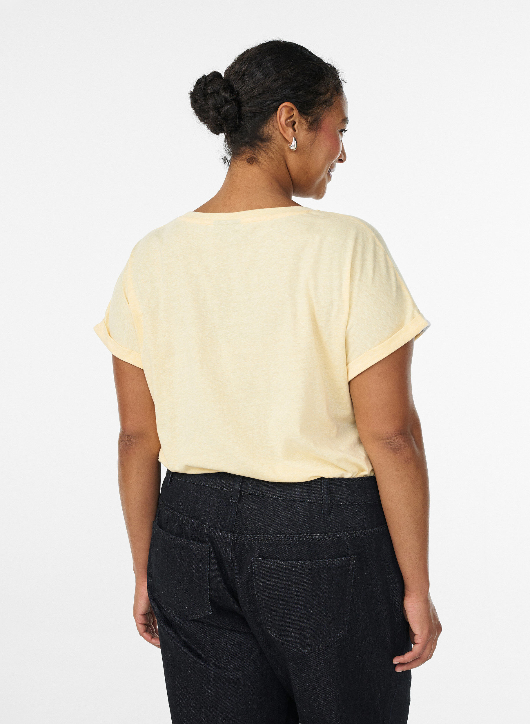 Zizzi T-shirt m&eacute;lang&eacute; &agrave; manches courtes, Jaune clair, Model image number 2