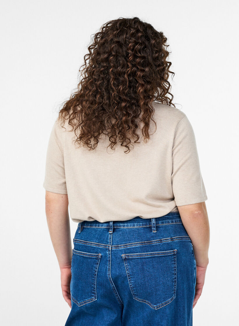 Blouse en maille à manches courtes en viscose, Beige, Model image number 2
