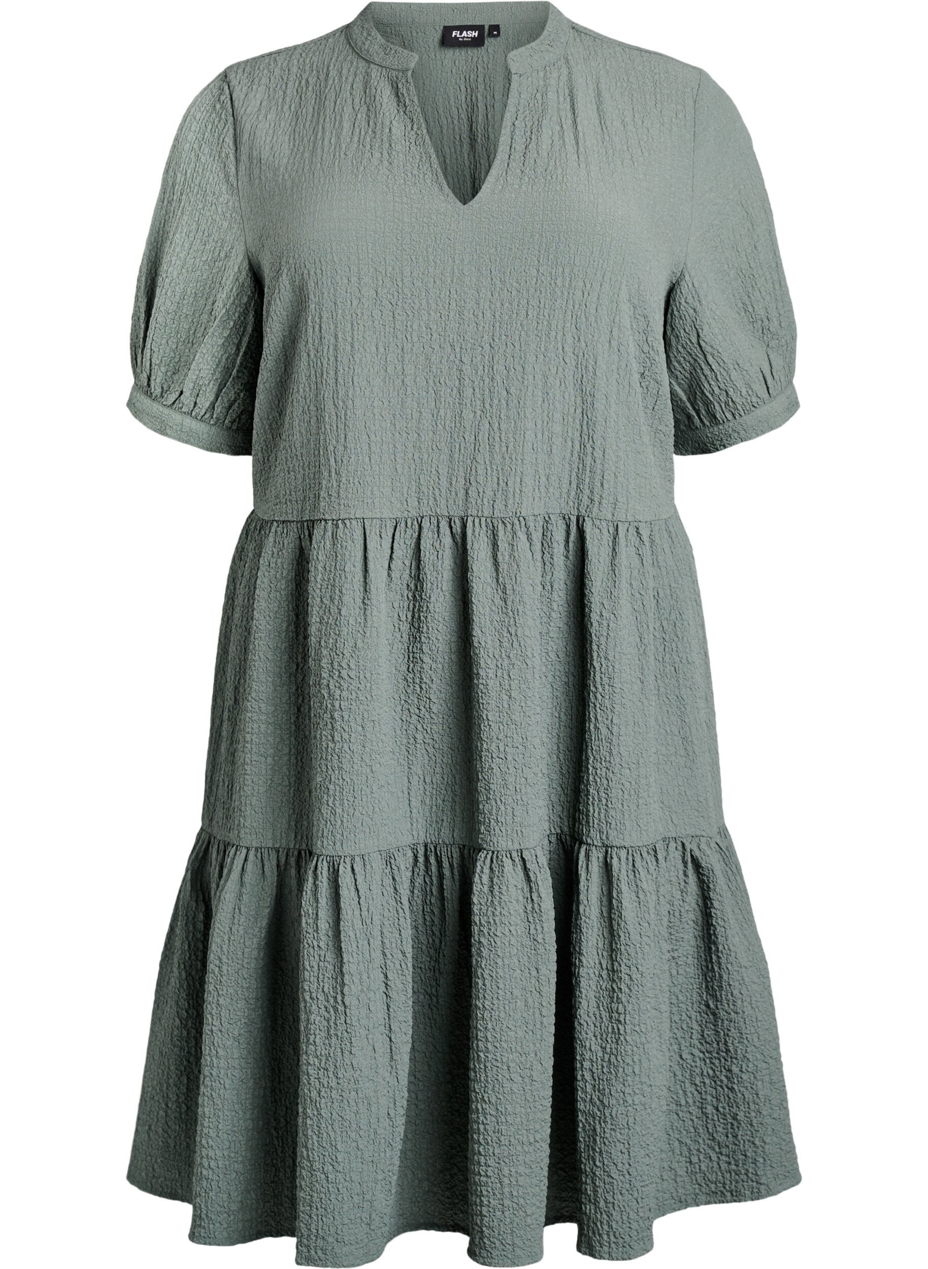 FLASH - Robe courte &agrave; coupe &eacute;vas&eacute;e