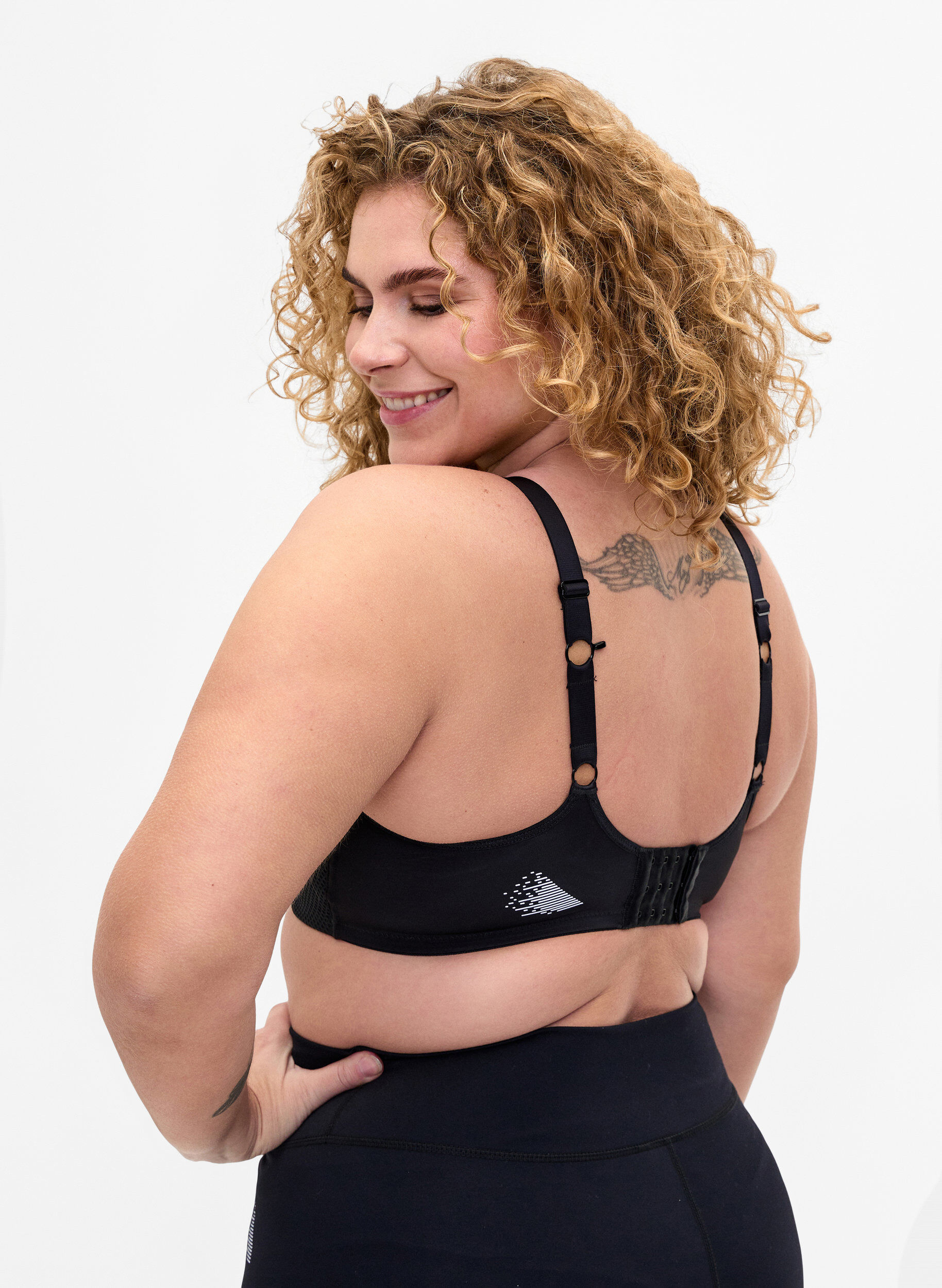 Zizzi Soutien-gorge de sport avec armature, Noir, Model image number 2