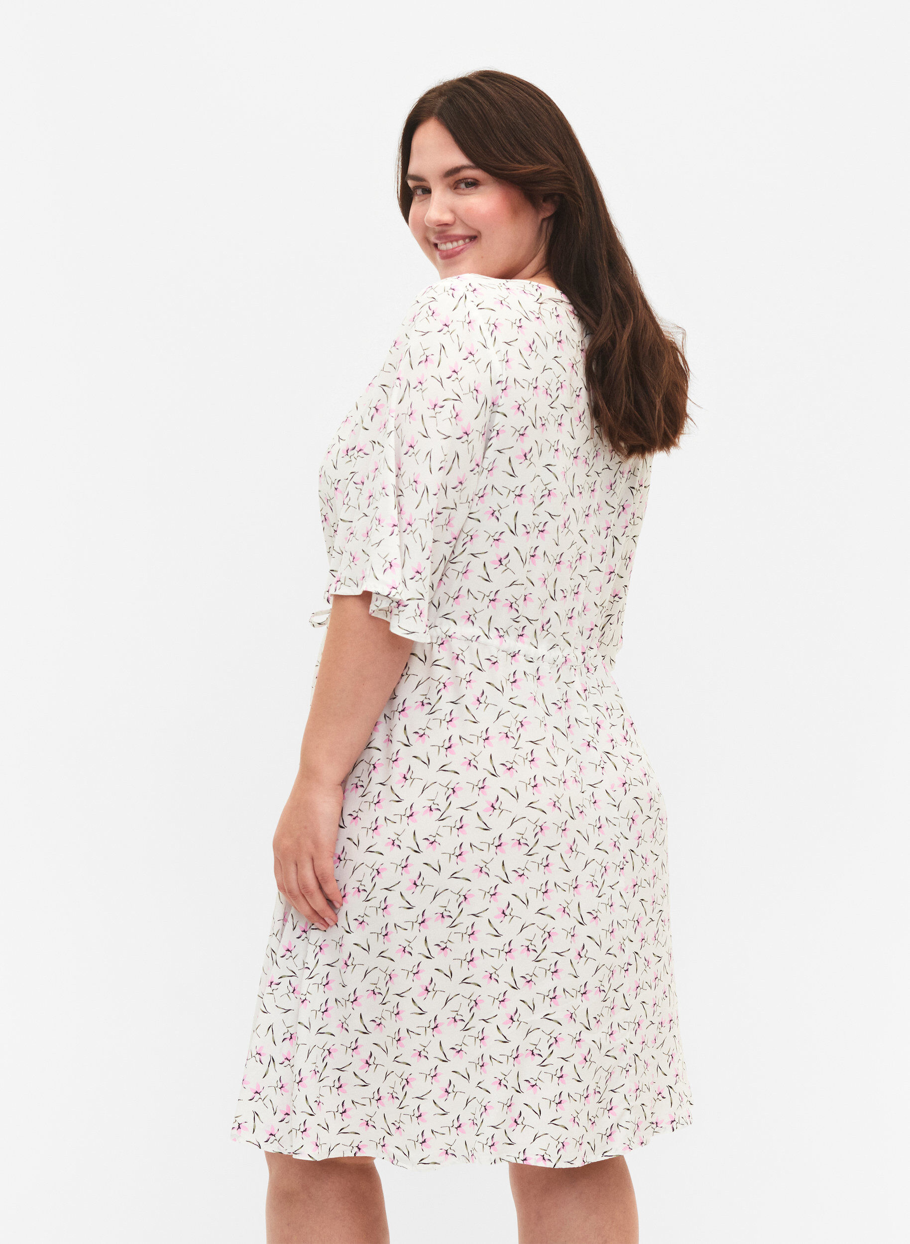 Zizzi Robe &agrave; manches 1/2 avec imprim&eacute; floral en viscose, White Purple Flower, Model image number 1