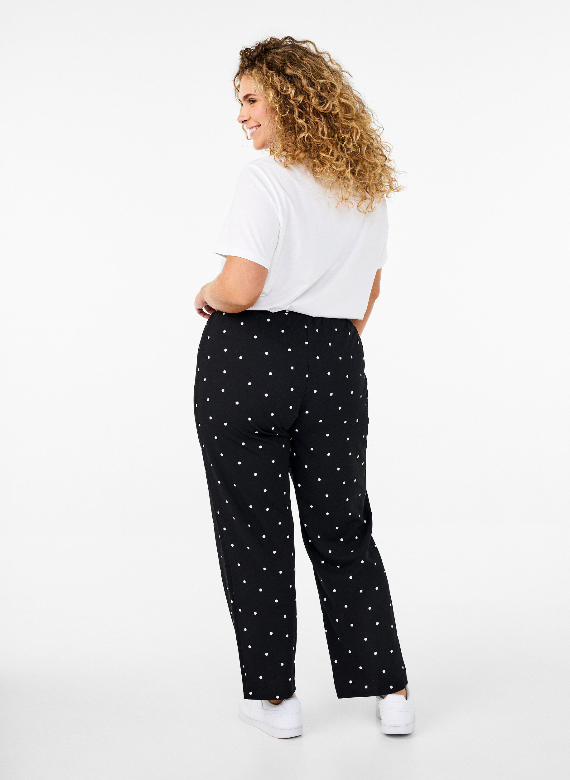 Zizzi FLASH - Pantalon &agrave; coupe droite, Noir, Model image number 1