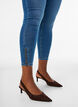 Jean crop Amy avec d&eacute;tails zipp&eacute;s, Bleu, Model image number 4