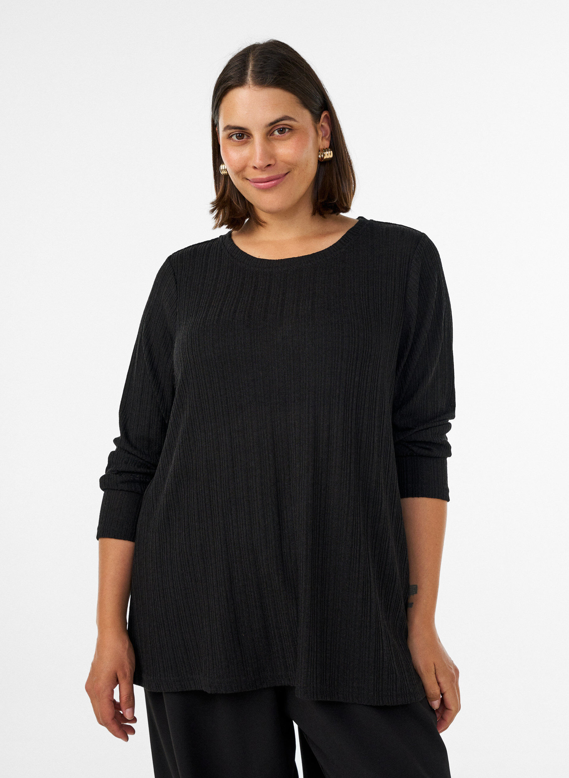 ZizziBlouse en jersey avec structure c&ocirc;tel&eacute;e et manches longues, Noir, Model image number 0