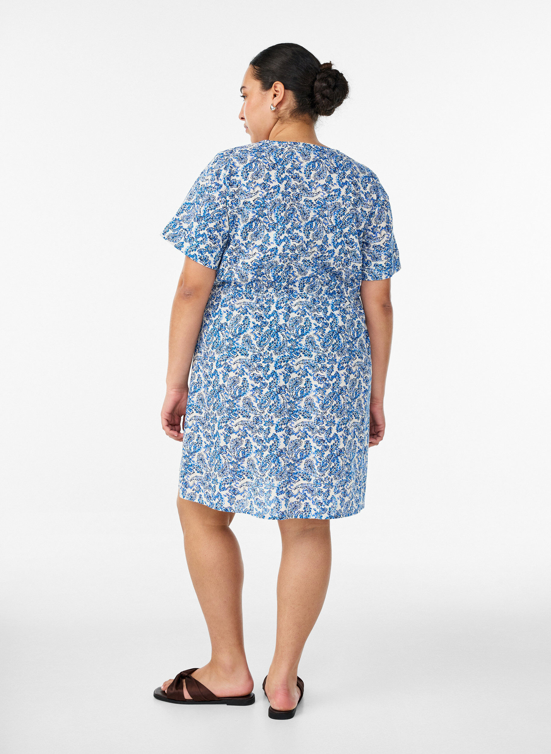 ZizziRobe courte en coton &agrave; imprim&eacute; floral, Bleu, Model image number 2