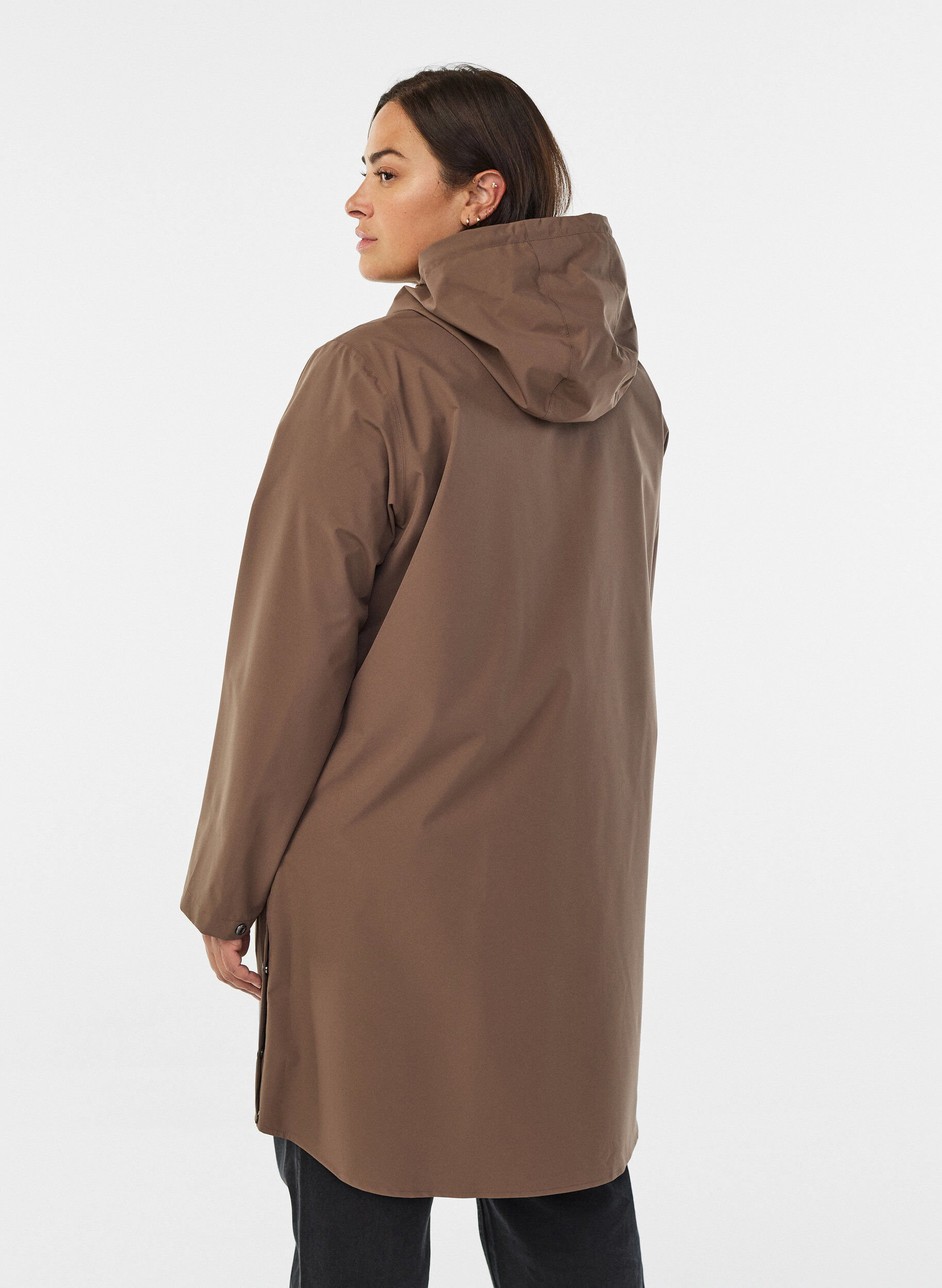 Zizzi Veste de pluie avec poches et capuche, Marron, Model image number 2