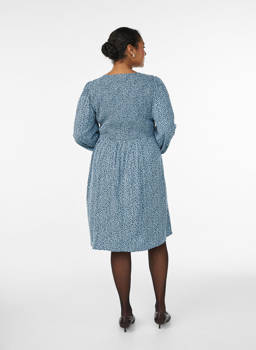 Robe avec haut smock&eacute; et imprim&eacute; &agrave; petites fleurs, Bleu, Model image number 2