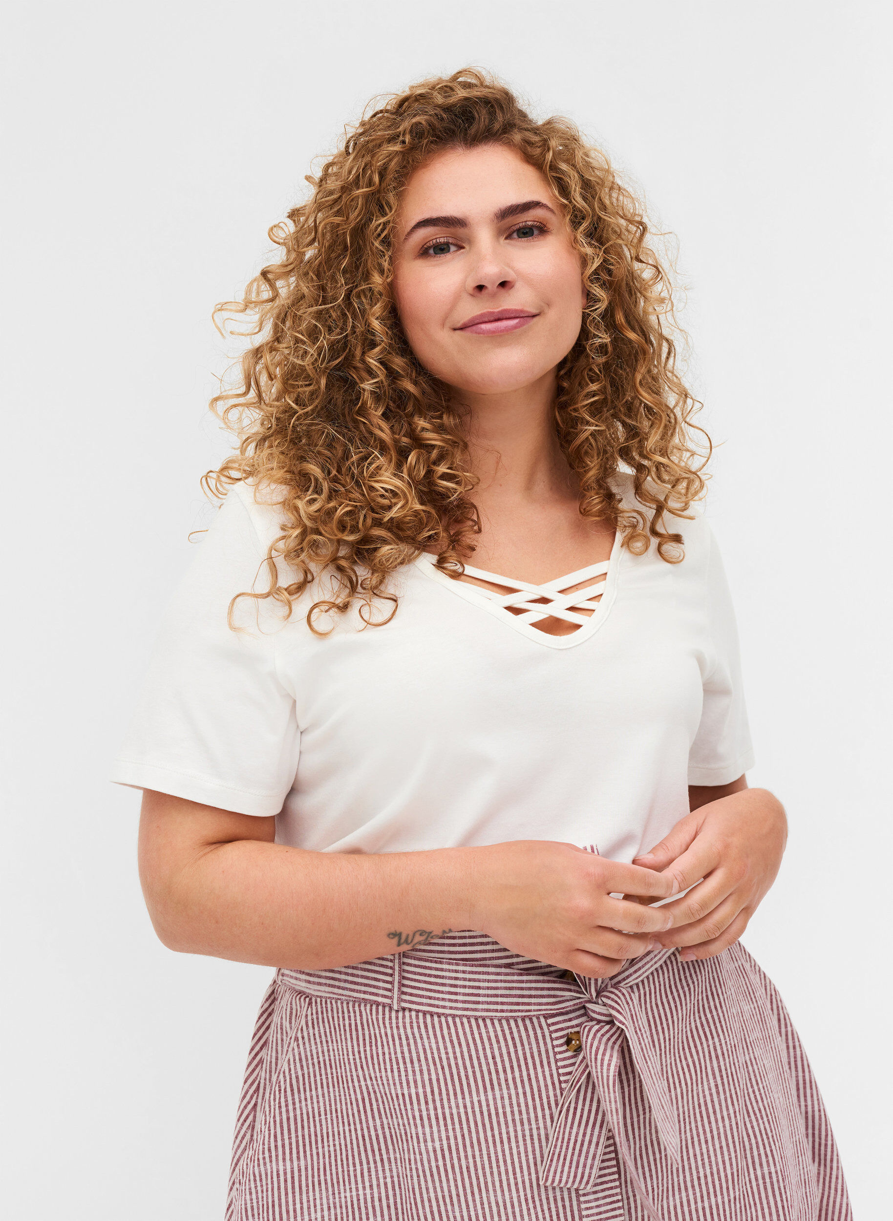 Zizzi T-shirt, Warm Off-white, Model image number 0