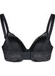 Soutien-gorge matelassé en dentelle avec armature, Black, Packshot image number 1