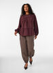 Blouse avec broderie et bordure broderie ajour&eacute;e, Bordeaux fonc&eacute;, Model image number 1