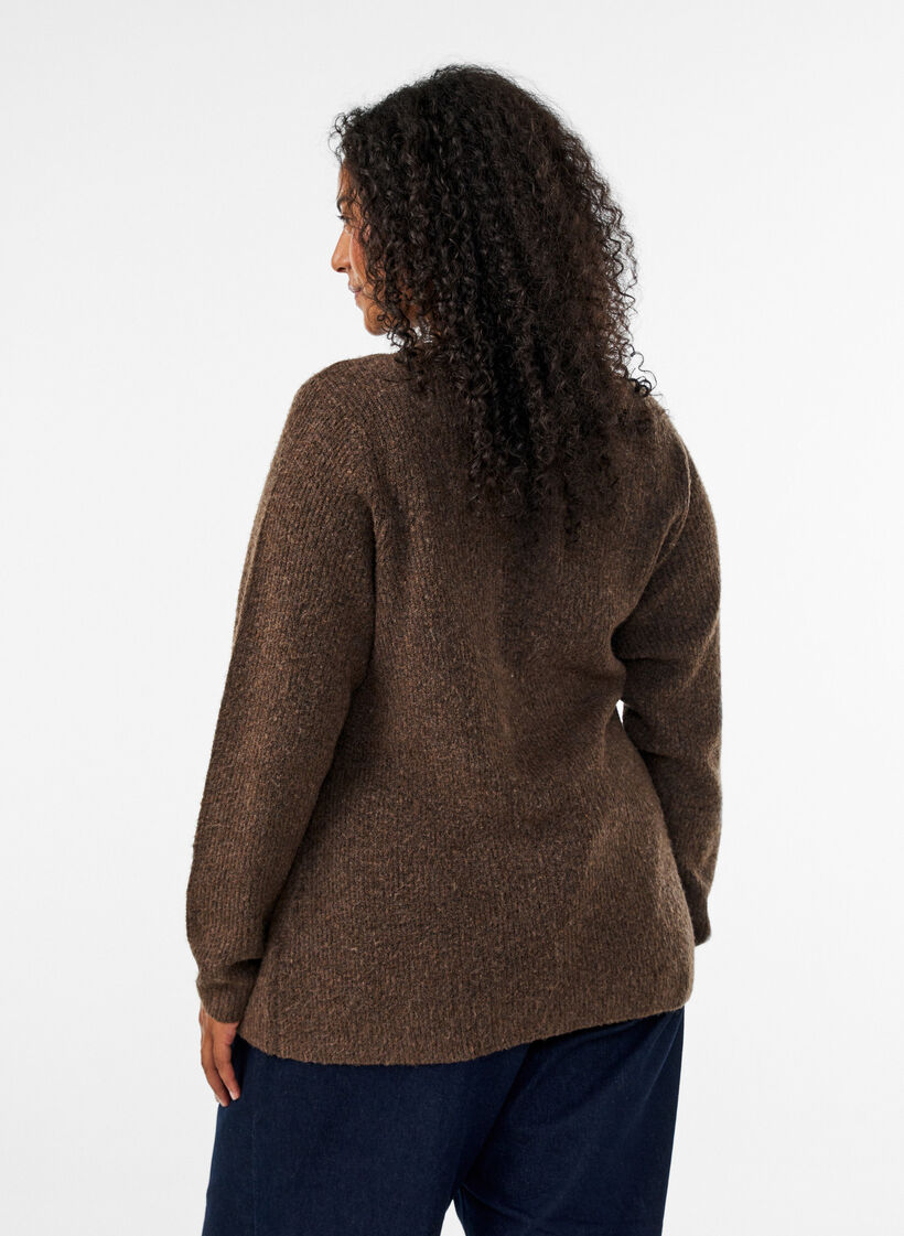 Cardigan en maille avec une fermeture asym&eacute;trique, Marron, Model image number 2