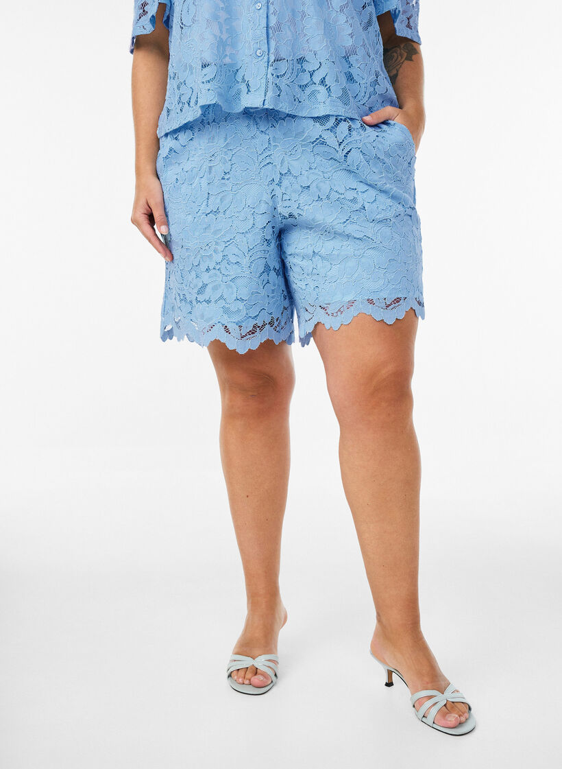 Blouse en dentelle &agrave; manches courtes et col V, Bleu, Model image number 3