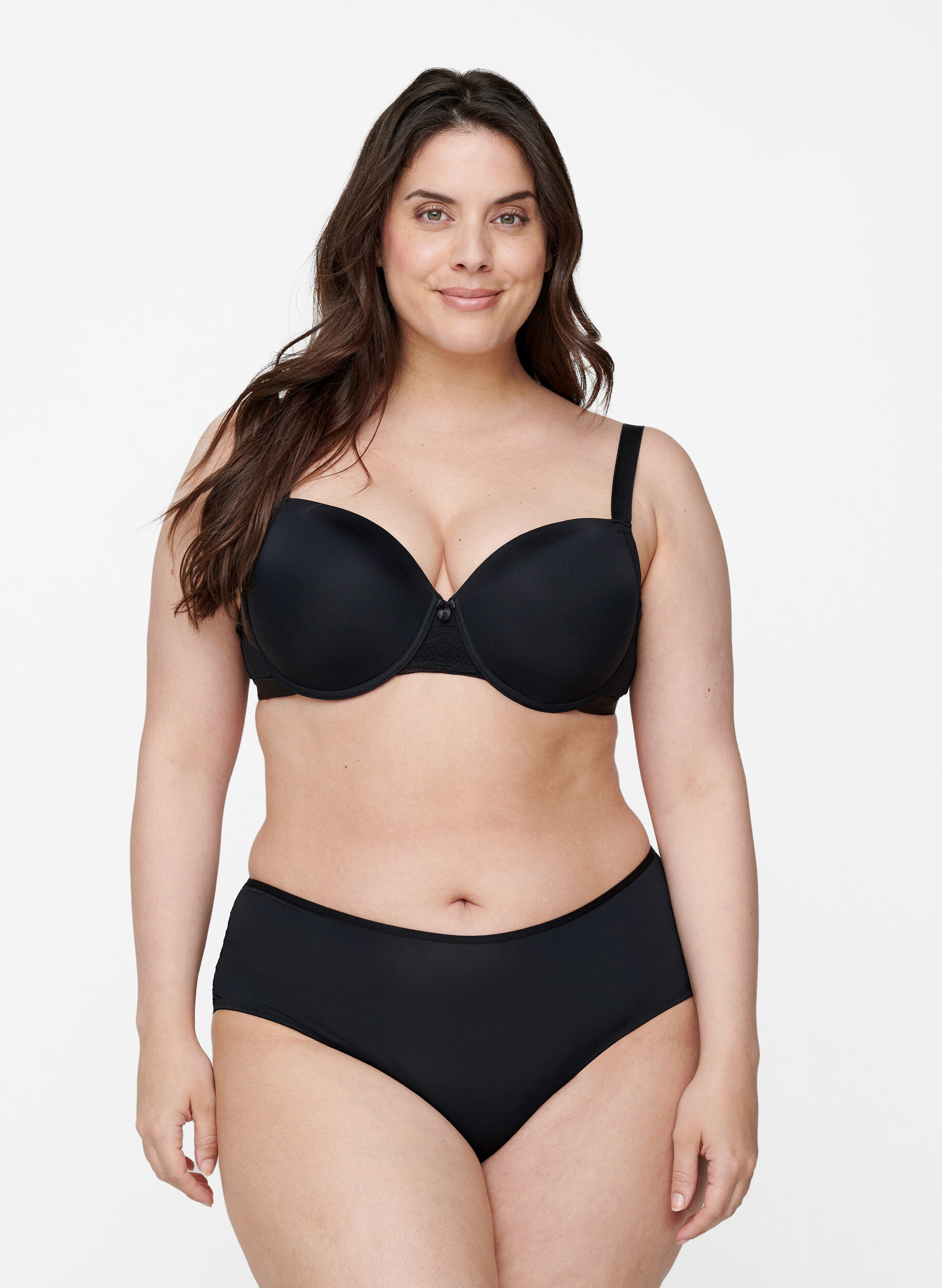 ZizziSoutien-gorge moul&eacute; avec r&eacute;sille, Noir, Model image number 1