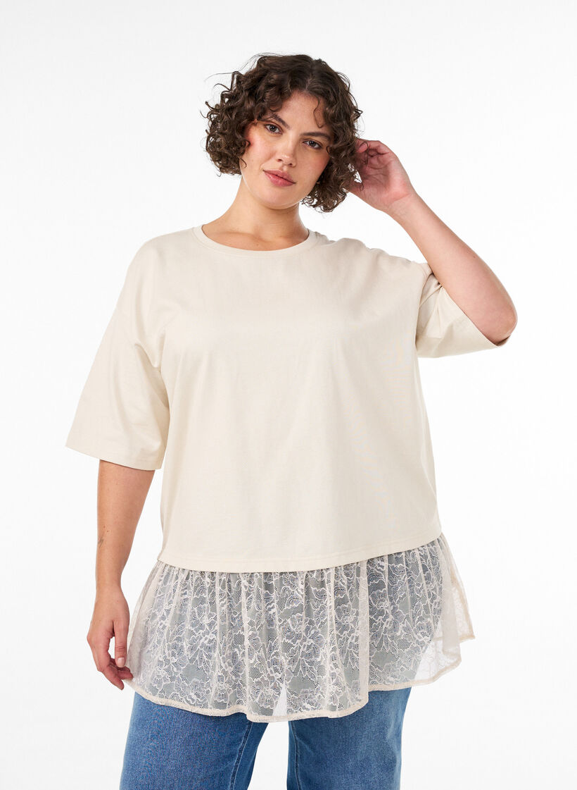 T-shirt ample avec large bordure en dentelle, Vanille, Model image number 0
