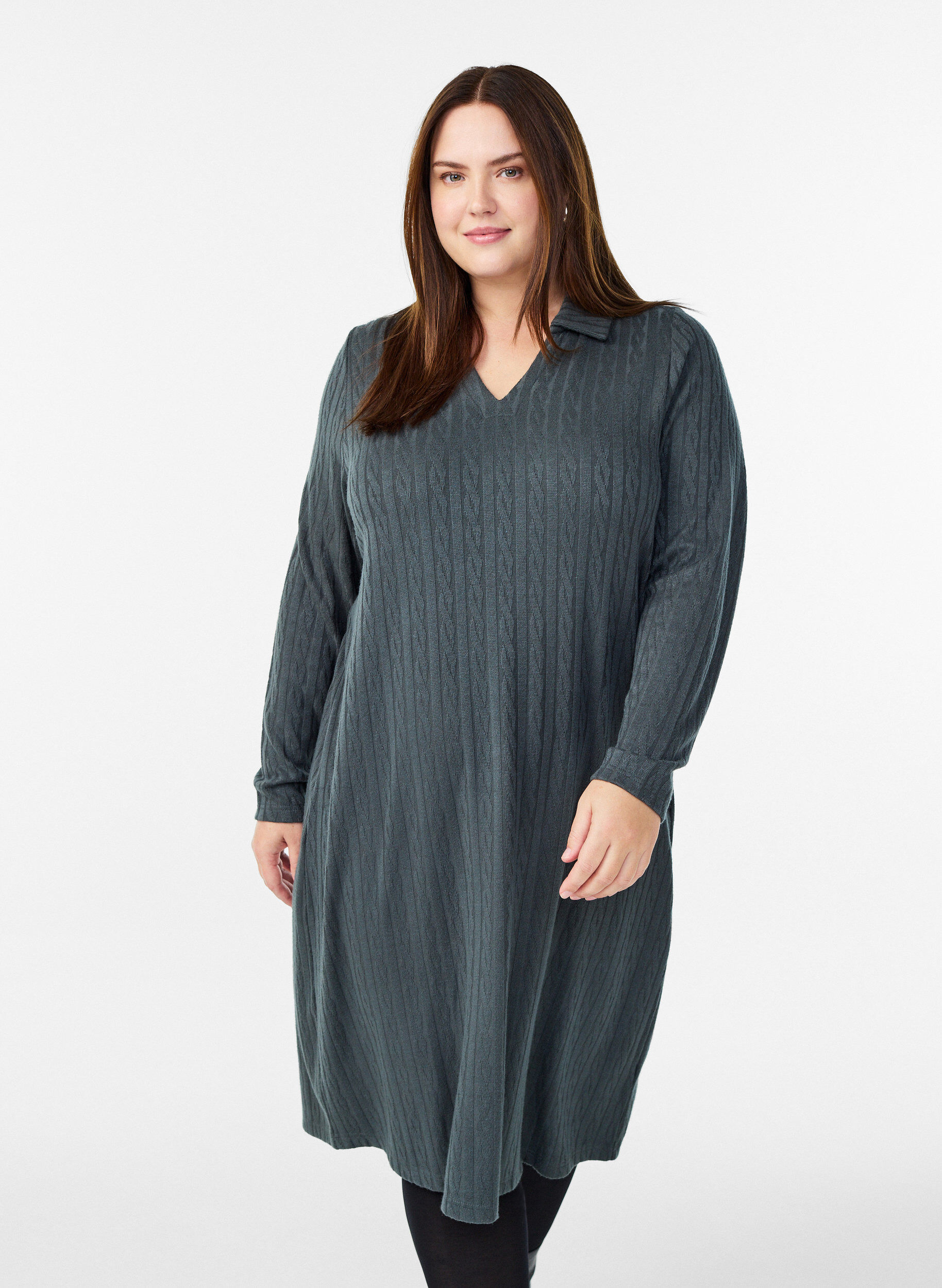 Robe &agrave; structure torsad&eacute;e et col en V, Vert fonc&eacute;, Model