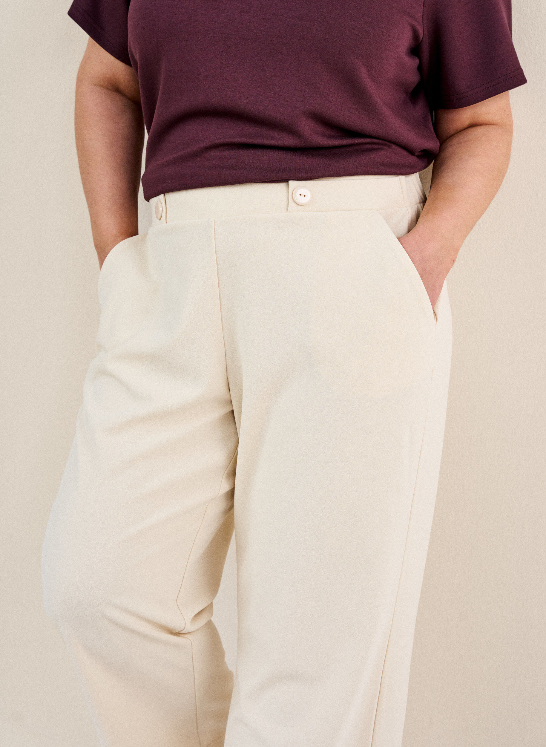 Zizzi Pantalon 7/8 &agrave; coupe ample, Beige, Model image number 3