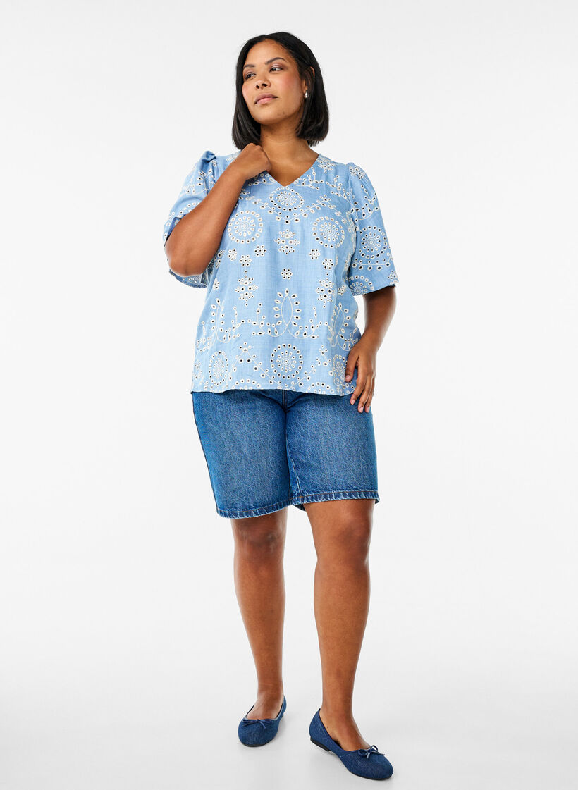 Blouse en broderie anglaise avec manches courtes bouffantes, Bleu, Model image number 1