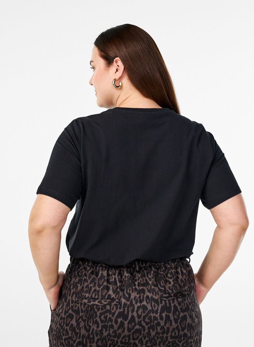 T-shirt en coton biologique avec col rond, Black, Model image number 1