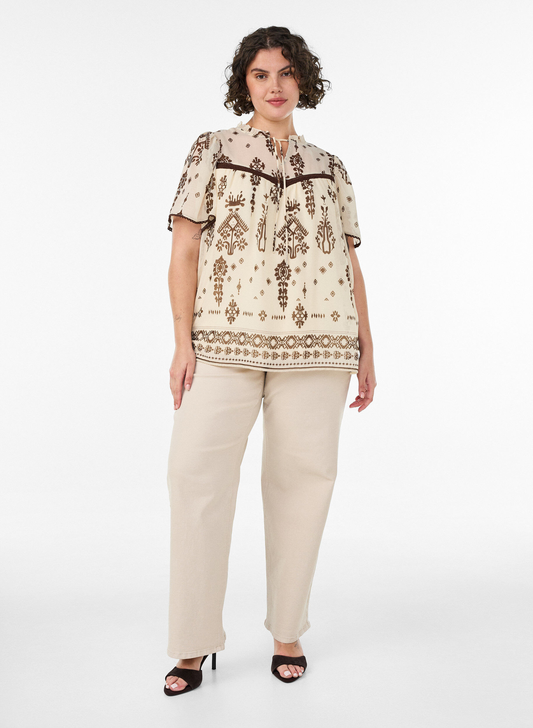 ZizziBlouse &agrave; motifs et bordure en crochet, Beige, Model image number 1