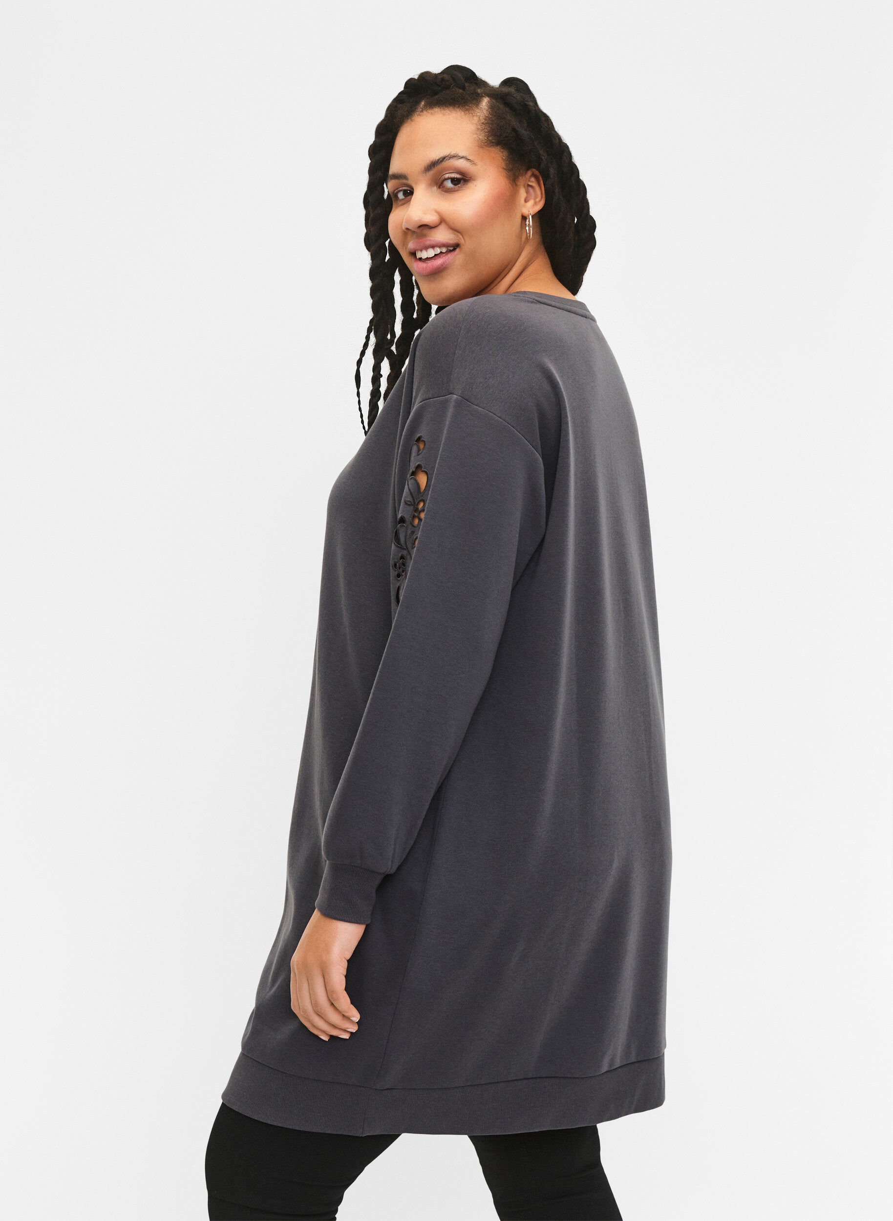 Zizzi Robe sweat avec d&eacute;tails brod&eacute;s., Dark Grey, Model image number 1