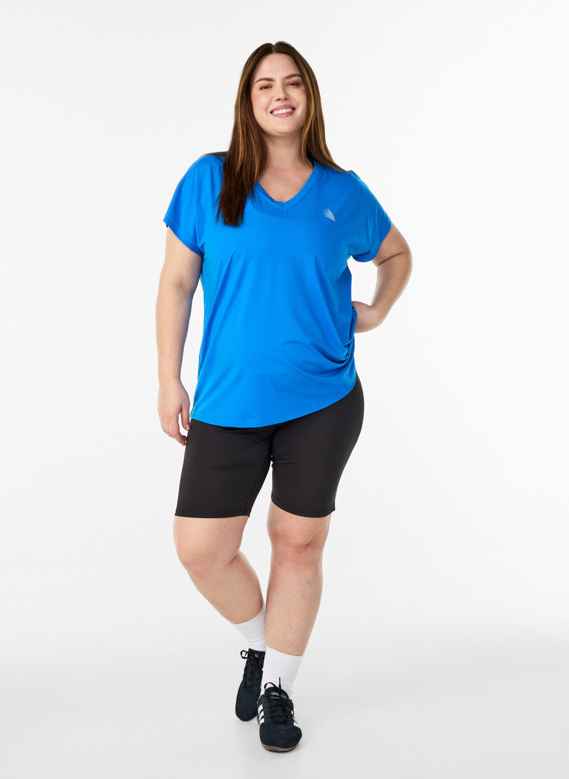 ZizziT-shirt ample de sport &agrave; col en V, Bleu, Model image number 1