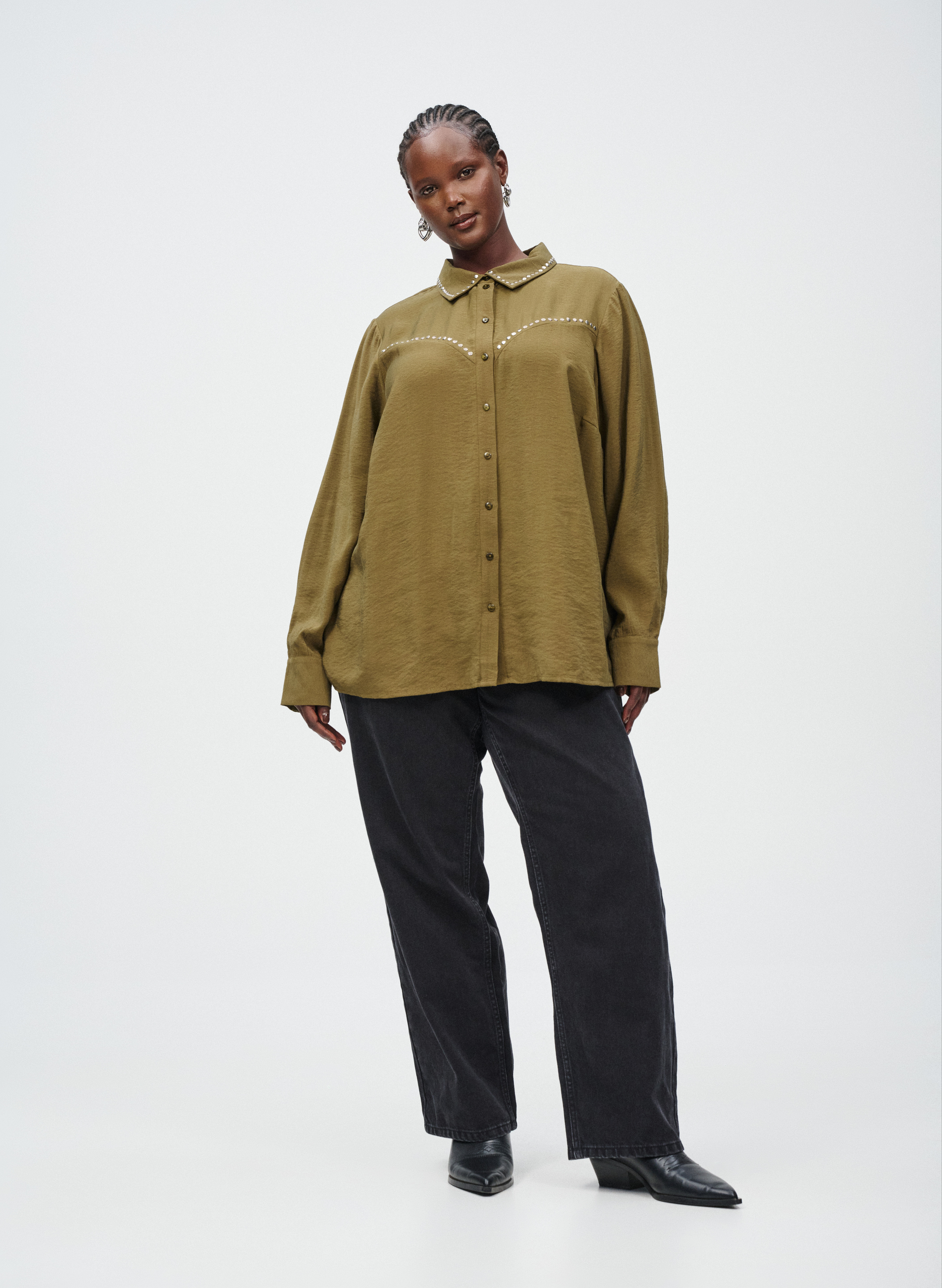 Chemise verte &agrave; clous, , Model